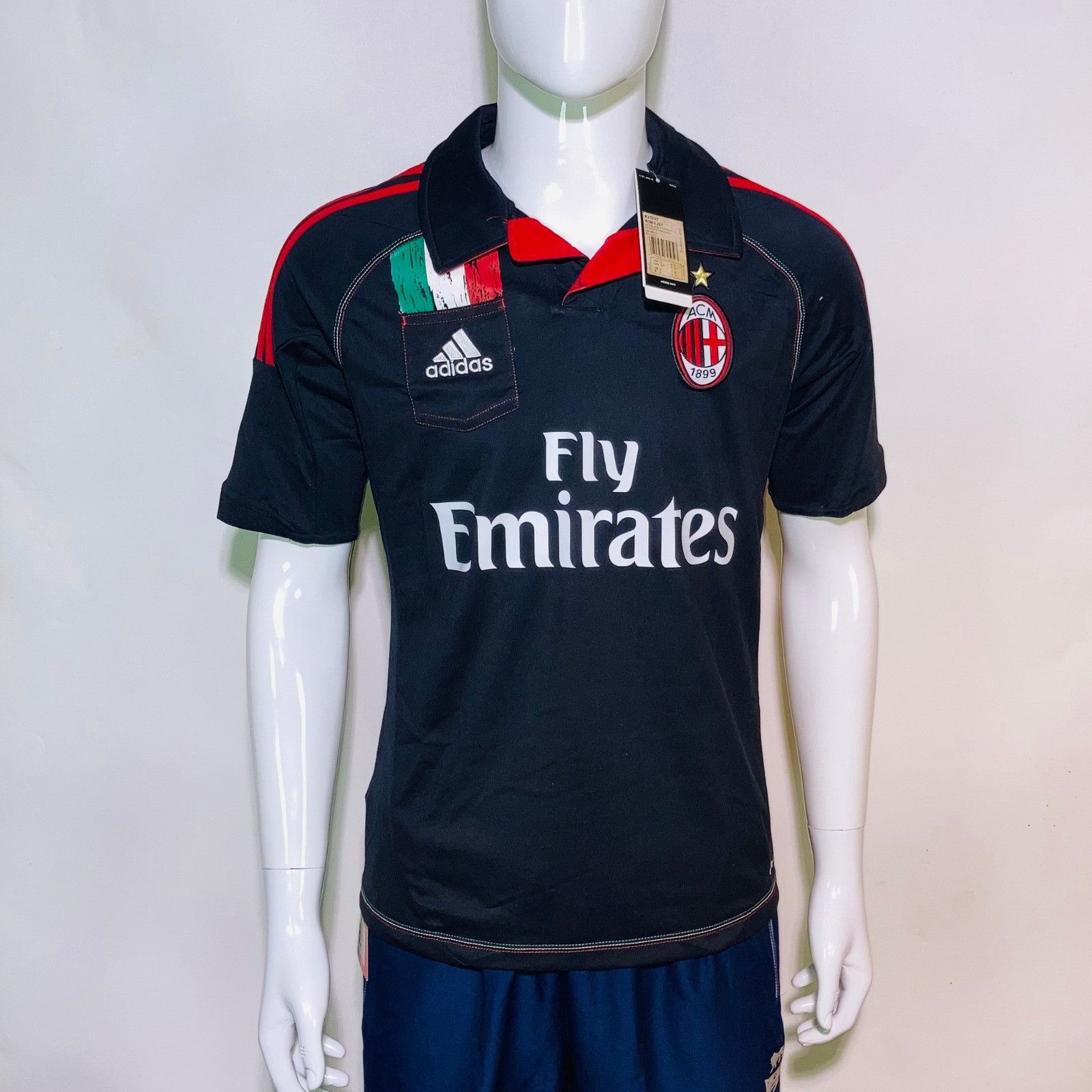 Adidas 2012-13 AC Milan Third Adidas X23707 Size US S / EU 44-46 / 1 - 1 Thumbnail