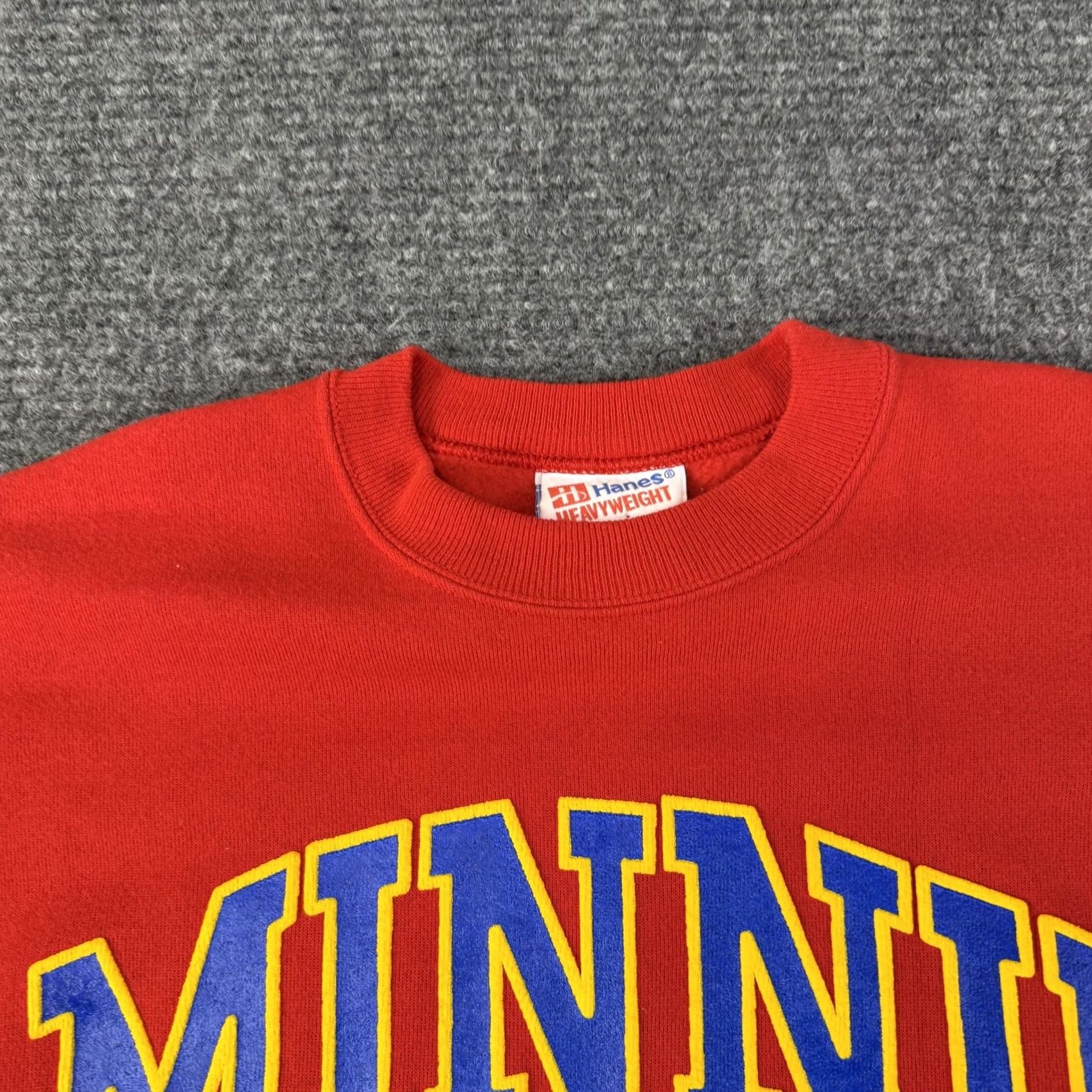 Hanes VINTAGE Hanes Sweater Minnie Mouse Disney USA Heavyweight Red Mens Large Size US L / EU 52-54 / 3 - 6 Thumbnail