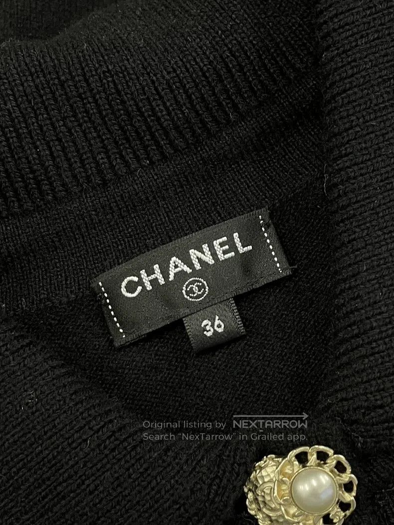 Chanel Chanel Black pearl buckle cashmere lapel small top short s Size XS / US 0-2 / IT 36-38 - 5 Thumbnail