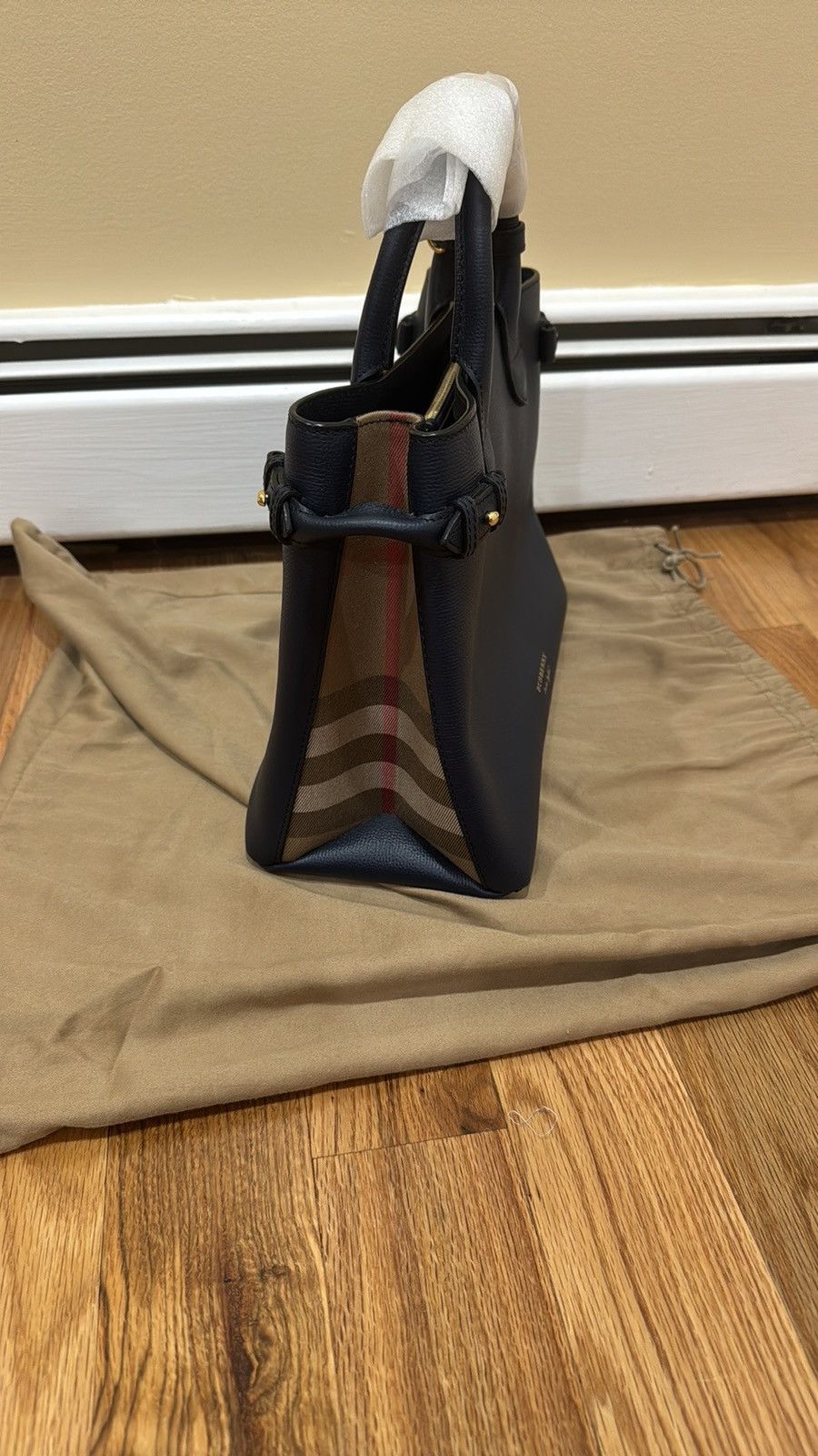Burberry Burberry House Check Banner Medium Tote Bag Size ONE SIZE - 2 Thumbnail