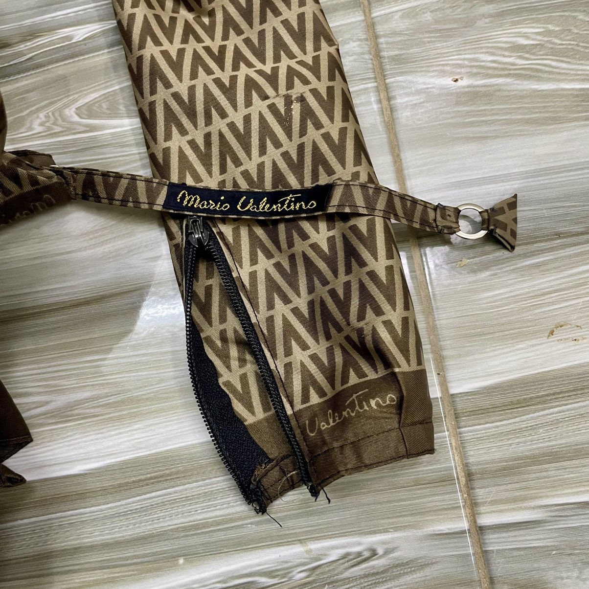 Japanese Brand × Mario Valentino Mario Valentino Folding Umbrella Japan | JUPA Monogram Size ONE SIZE - 6 Thumbnail