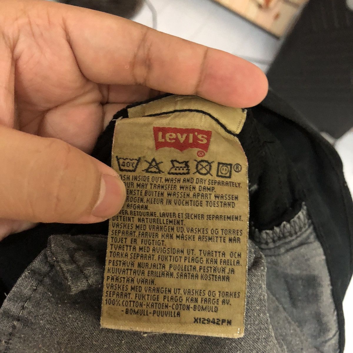 Levi's Levis Black vintage jeans Denim Pants #A2602 Size US 34 / EU 50 - 19 Thumbnail