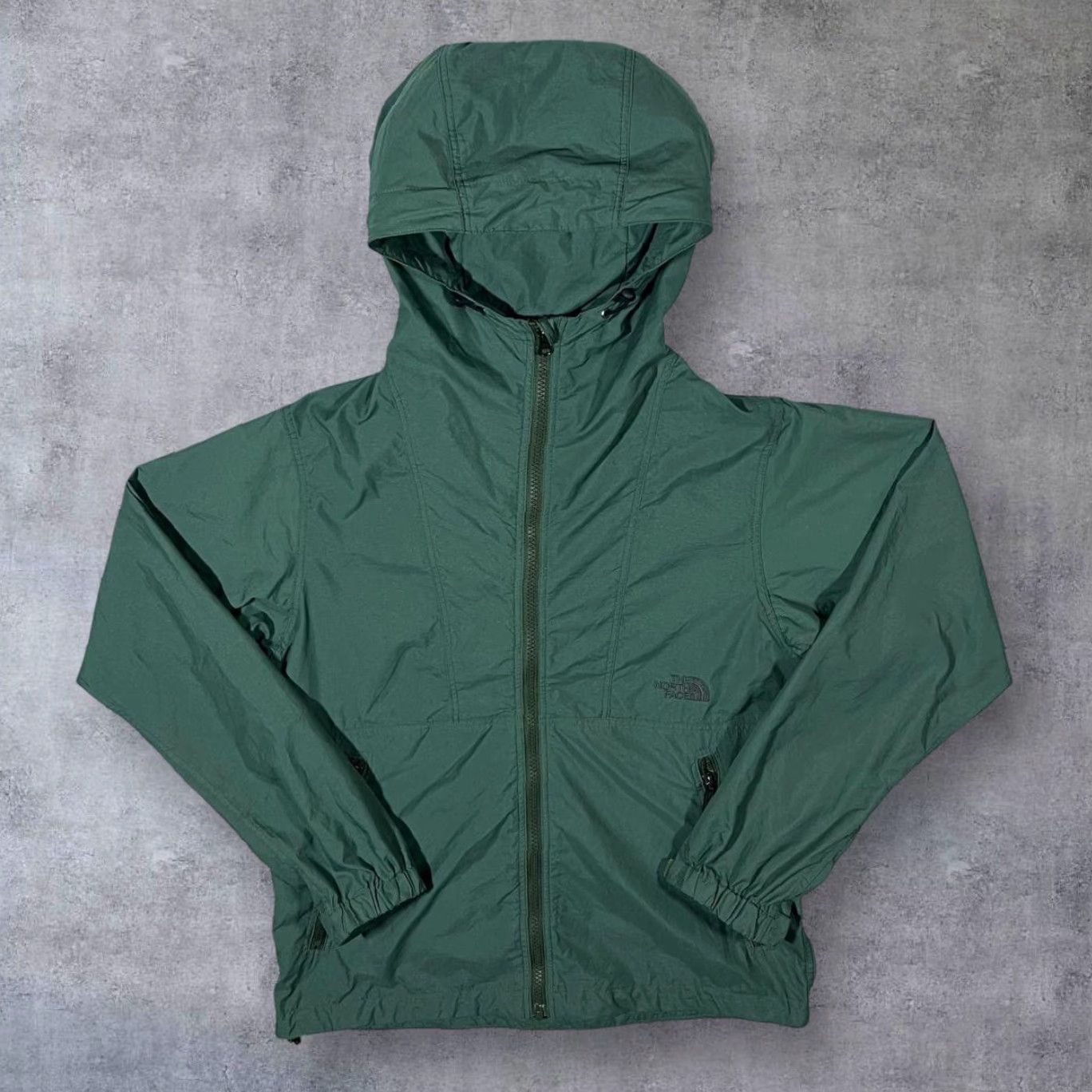 The North Face The North Face TNF Compact Jacket Hooded Windbreaker Green Womens Medium M Jacket Women Green Size M / US 6-8 / IT 42-44 - 2 Thumbnail