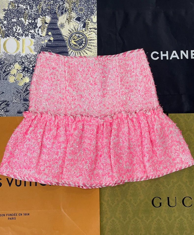 Chanel Pink tassel sequin tweed skirt