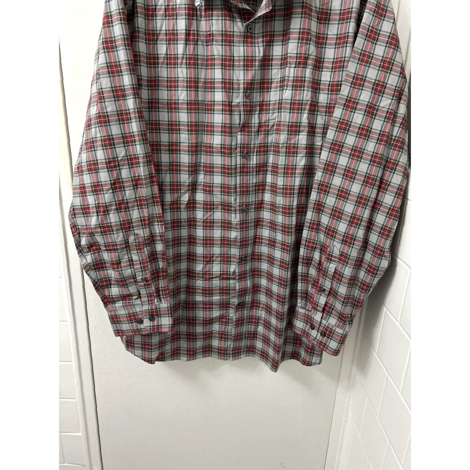 Vintage LL Bean Kennebunk Plaid Sport Shirt Mens XL Gray Red 100% Cotton Long Sleeve Button-Up with Pocket Vintage? No Size US XL / EU 56 / 4 - 3 Thumbnail