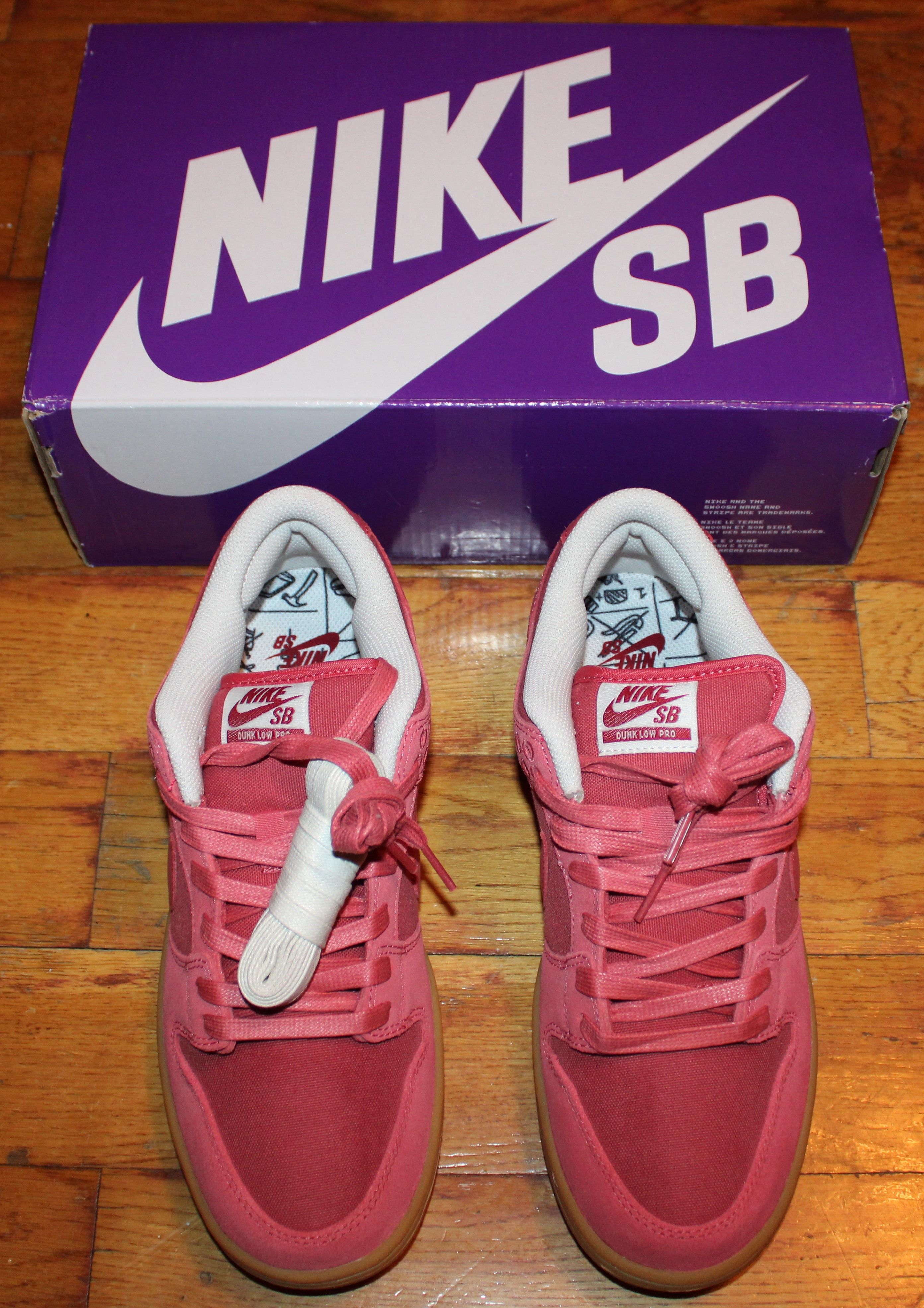 image of Nike Bnib 2023 Sb Dunk Low "adobe" Shoes in Adobe Red/Gum, Men's (Size 8.5)
