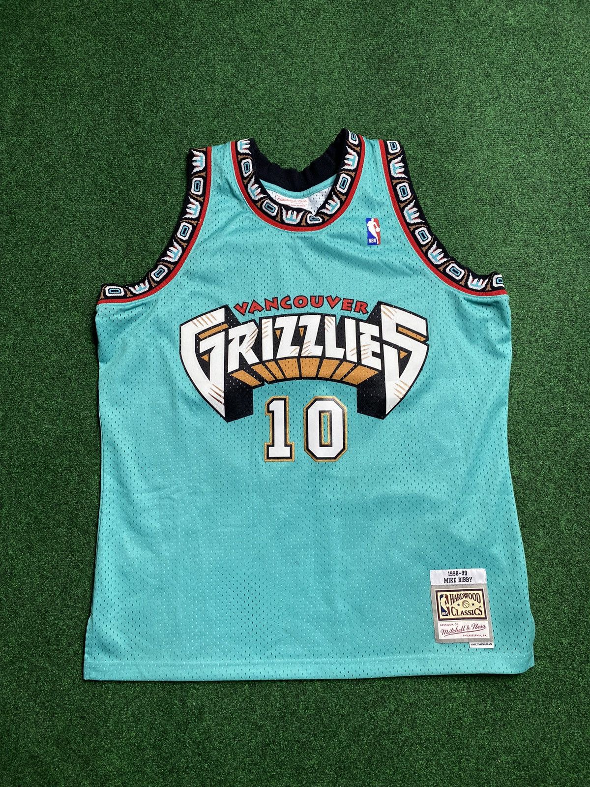 Mitchell & Ness NBA Mitchell & Ness Grizzlies Bibby Jersey XLarge Size US XL / EU 56 / 4 - 1 Thumbnail