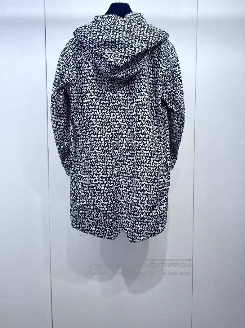 Louis Vuitton Louis Vuitton Black and white monogrammed hooded trench co Size XS / US 0-2 / IT 36-38 - 2 Thumbnail