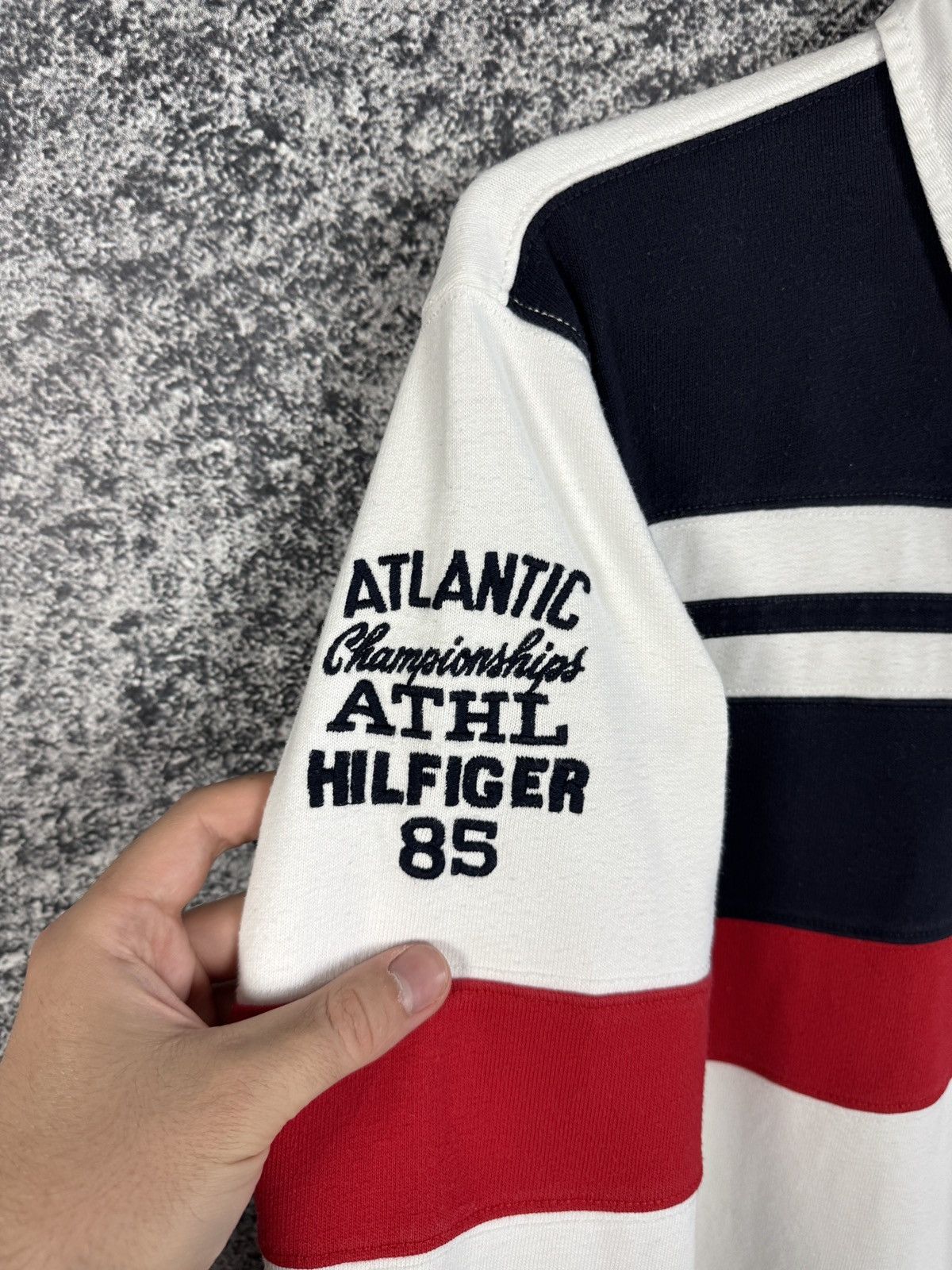 Tommy Hilfiger Tommy Hilfiger Vintage Fit Rugby Shirt Polo Long Sleeve Sz L Size US L / EU 52-54 / 3 - 7 Thumbnail