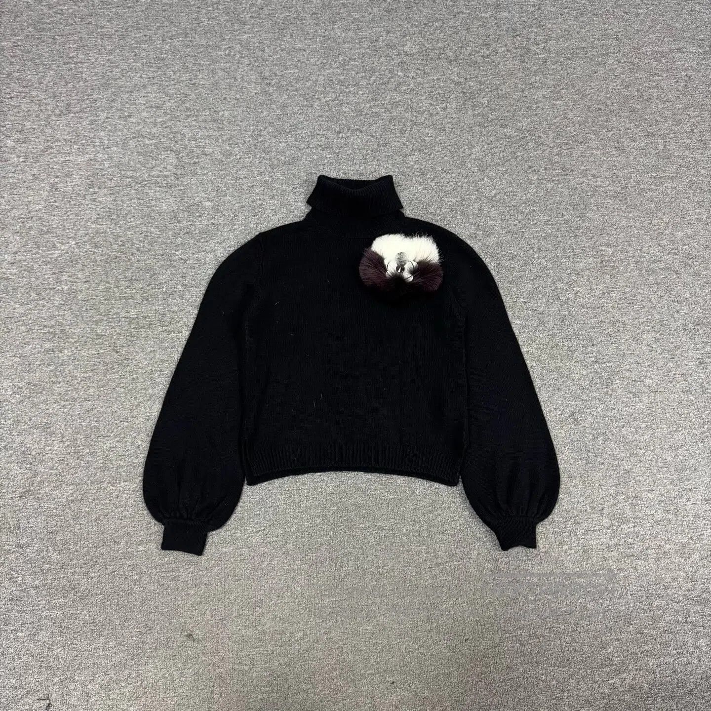 Fendi FENDI Fox fur trim, high collar, bat sleeves, cashmere swe Size L / US 10 / IT 46 - 1 Thumbnail