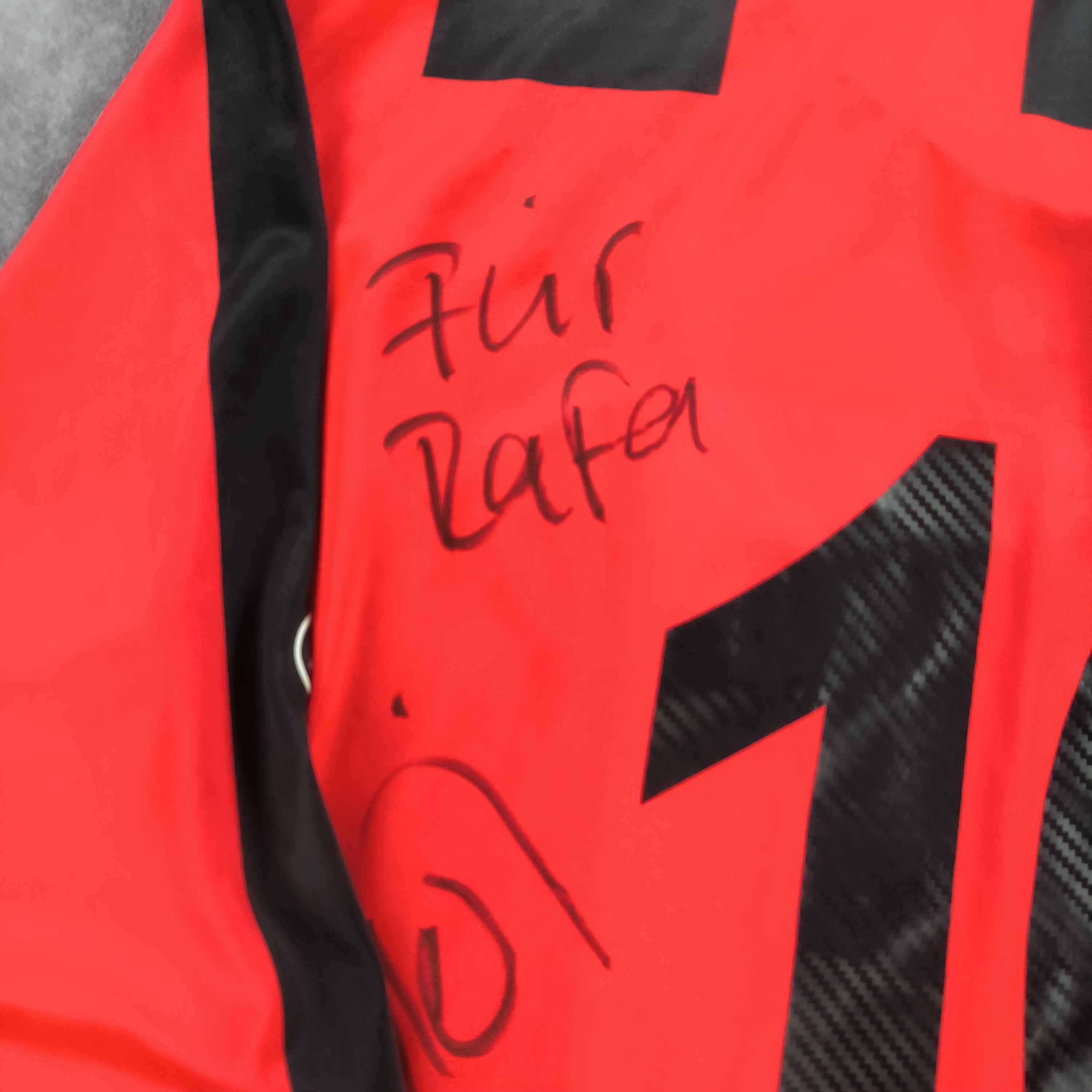 Other SIGNED Eintracht Frankfurt 10-11 Jako #10 football jersey XL Size US XL / EU 56 / 4 - 7 Thumbnail