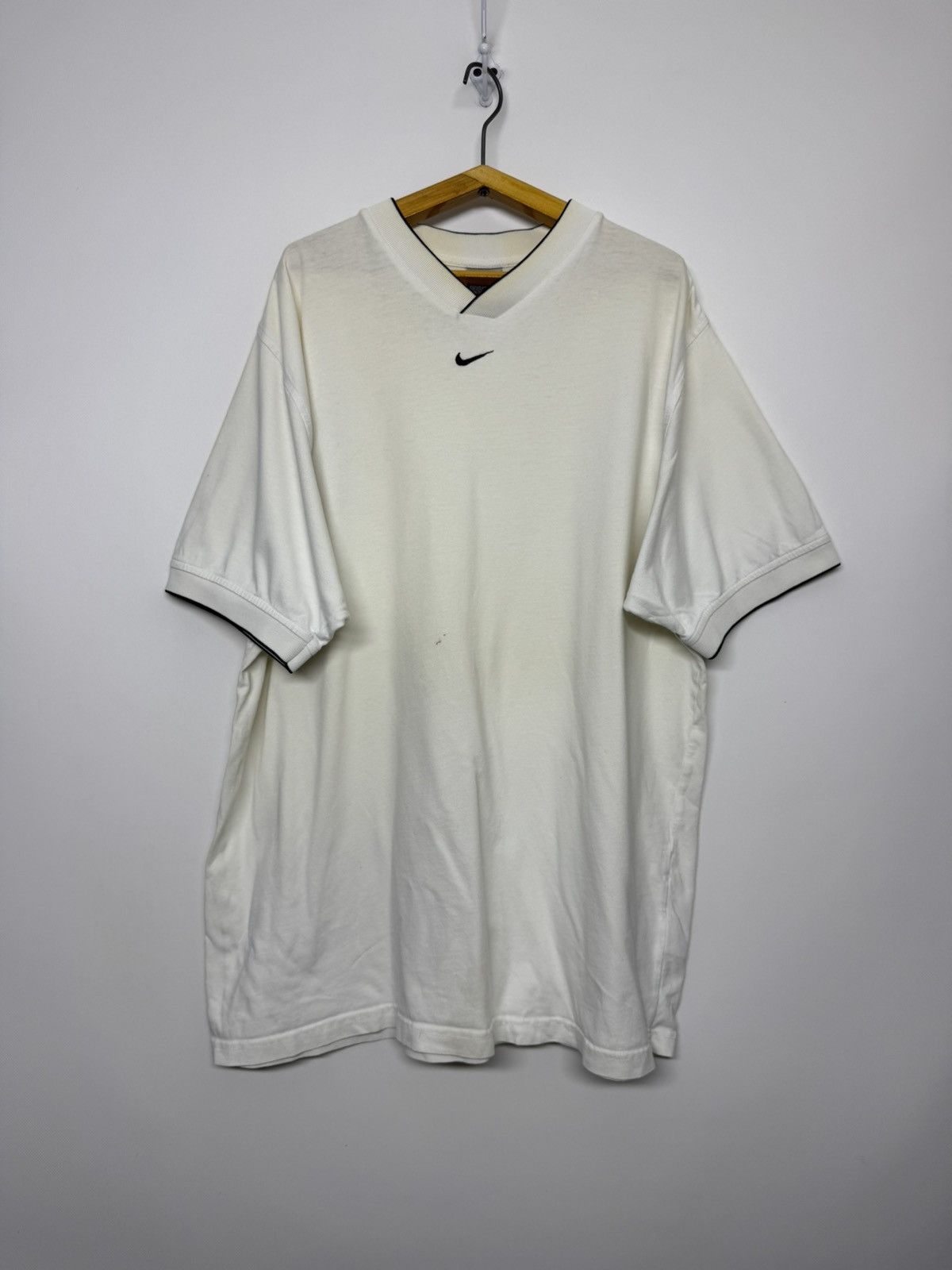 Nike Vintage Y2k Nike swoosh streetwear center logo tee Size US XL / EU 56 / 4 - 2 Thumbnail