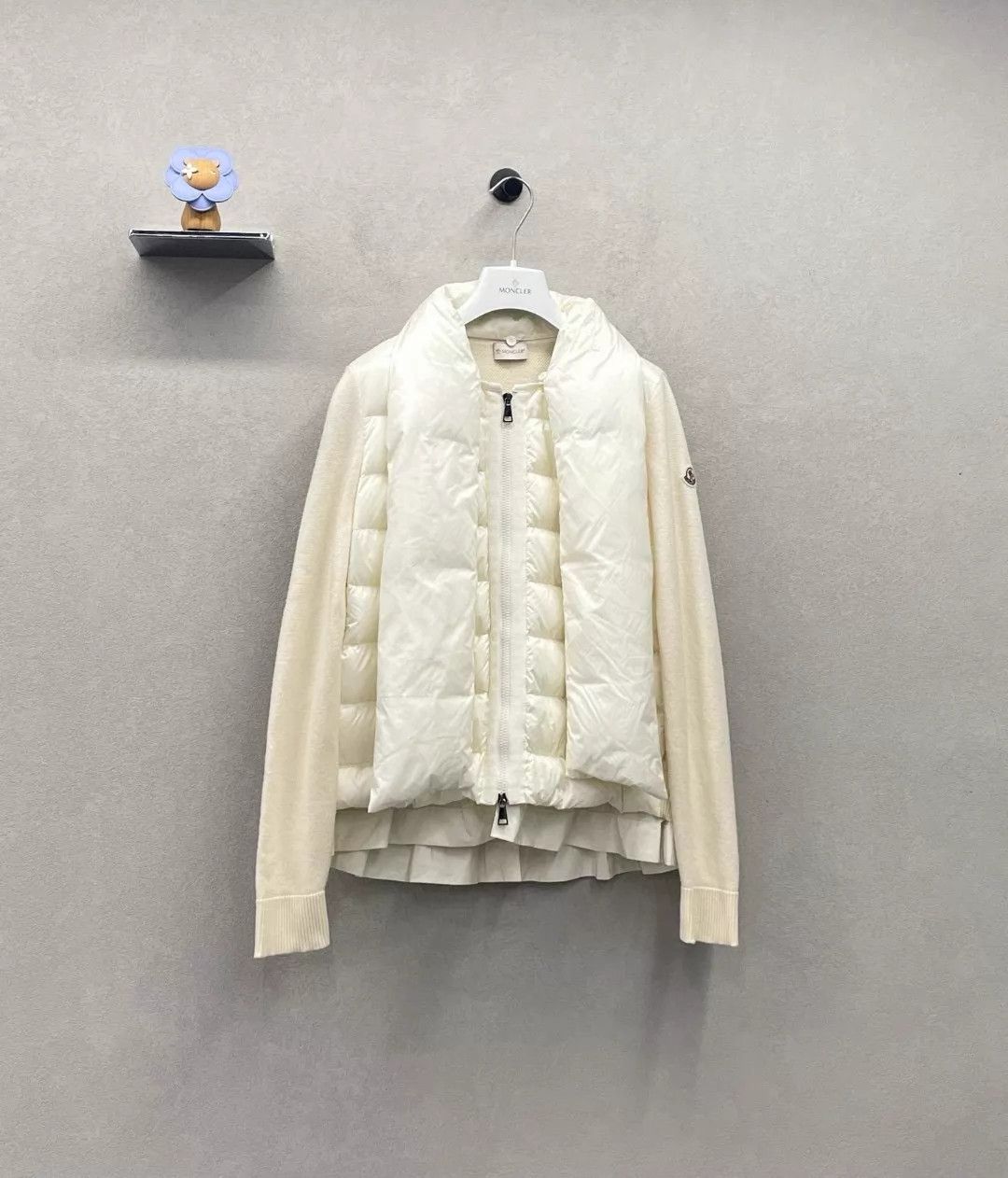 Moncler Moncler White Color Block Short Down Jacket L Size L / US 10 / IT 46 - 3 Thumbnail