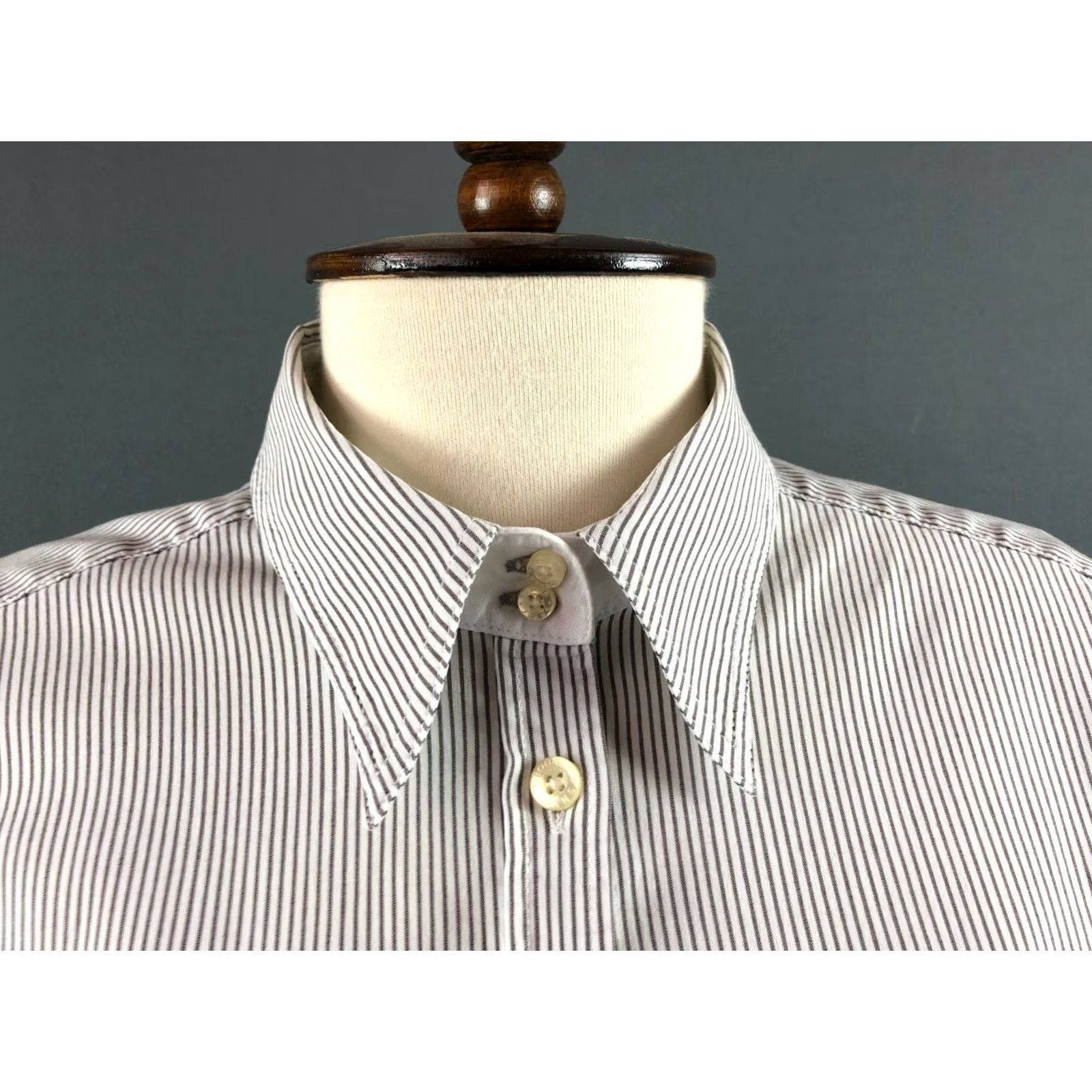 Bogner Bogner Shirt Women’s Size 42 White/Gray Striped Cotton Button-Up Long Sleeve Collared Moda Vintage? Size M / US 6-8 / IT 42-44 - 7 Thumbnail