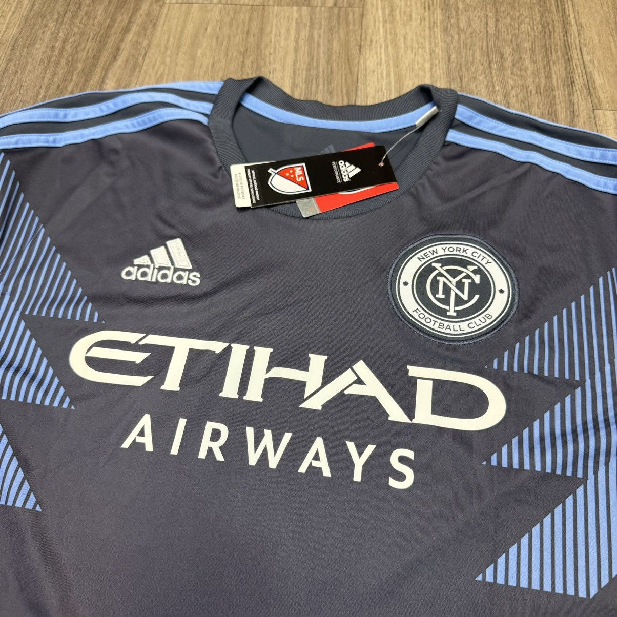 Adidas New york city 18/19 away shirt (bnwt) Size US L / EU 52-54 / 3 - 3 Thumbnail