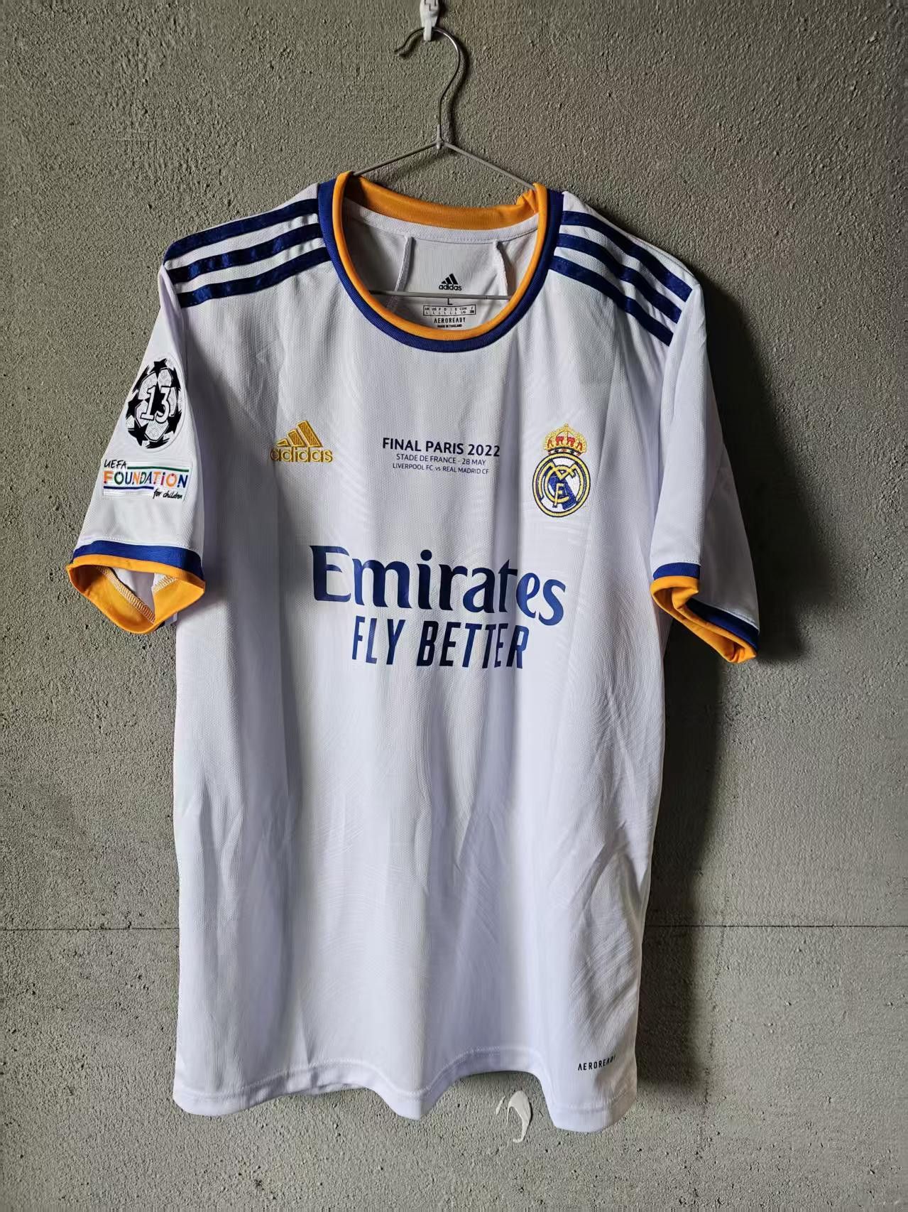 Other 2022 Real Madrid 9 Benzema Jersey Size US L / EU 52-54 / 3 - 2 Thumbnail