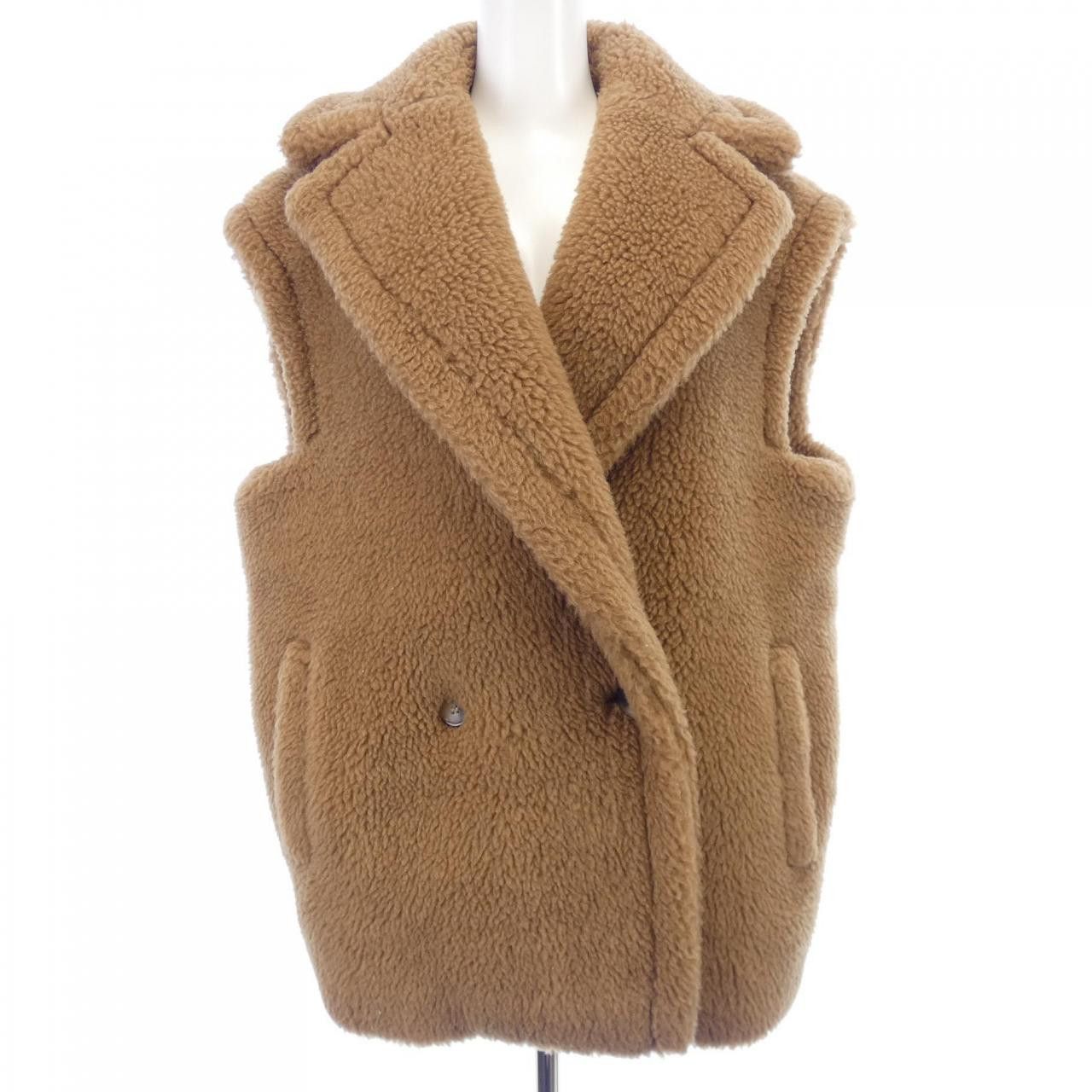 Max Mara Max Mara Max Mara Teddy Bear Camel Silk Vest Textile Tops 127602 DUTY FREE for USA Size ONE SIZE - 1 Thumbnail
