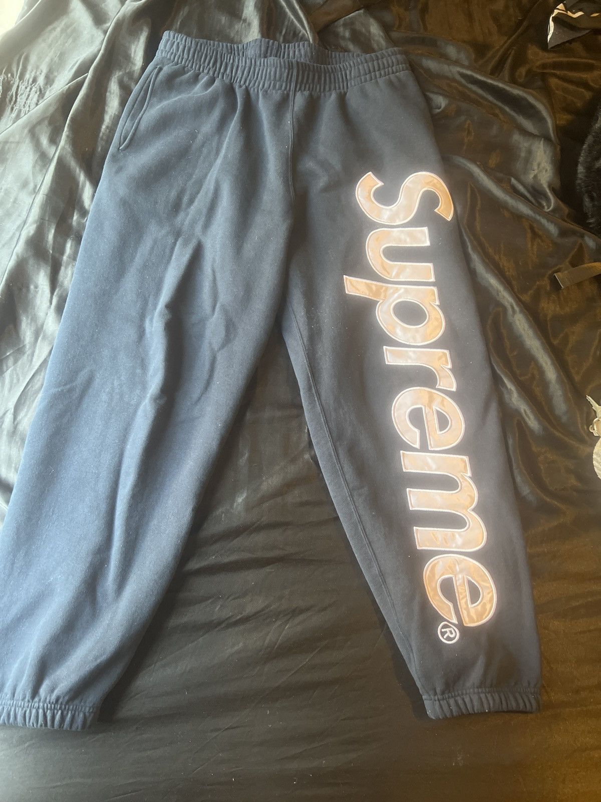 Supreme Supreme Satin Applique Sweatpants SS26 Size US 32 / EU 48 - 3 Thumbnail