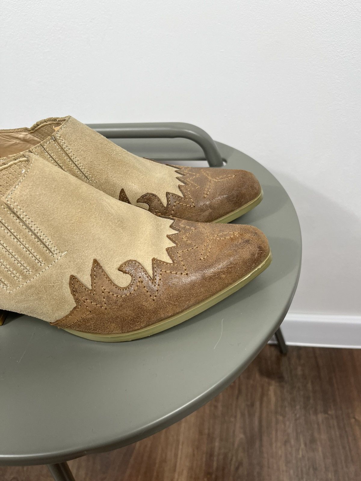 Other Womens Two Tone Suede Western Style Pumps Low Heel EU 40 Size US 9 / IT 39 - 6 Thumbnail