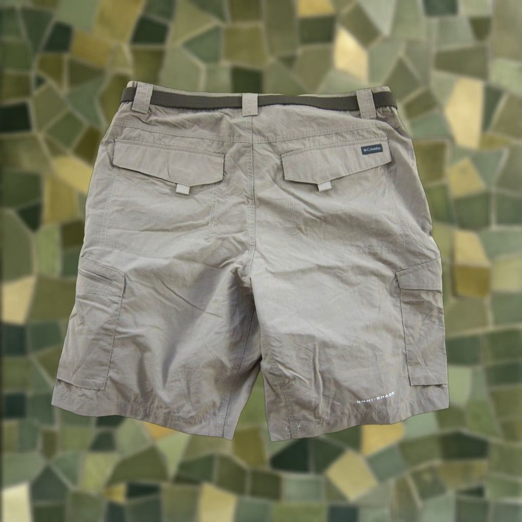 Vintage VINTAGE Columbia 100% Nylon Beige Brown Pocket Cargo Travel Hike Camp Shorts Men 38 Size US 38 / EU 54 - 1 Thumbnail