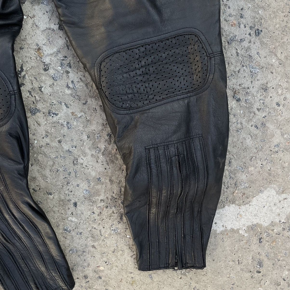 Leather × Vintage Vintage Leather Pants Moto Uvex 90s Y2K Style USA Size US 30 / EU 46 - 14 Thumbnail