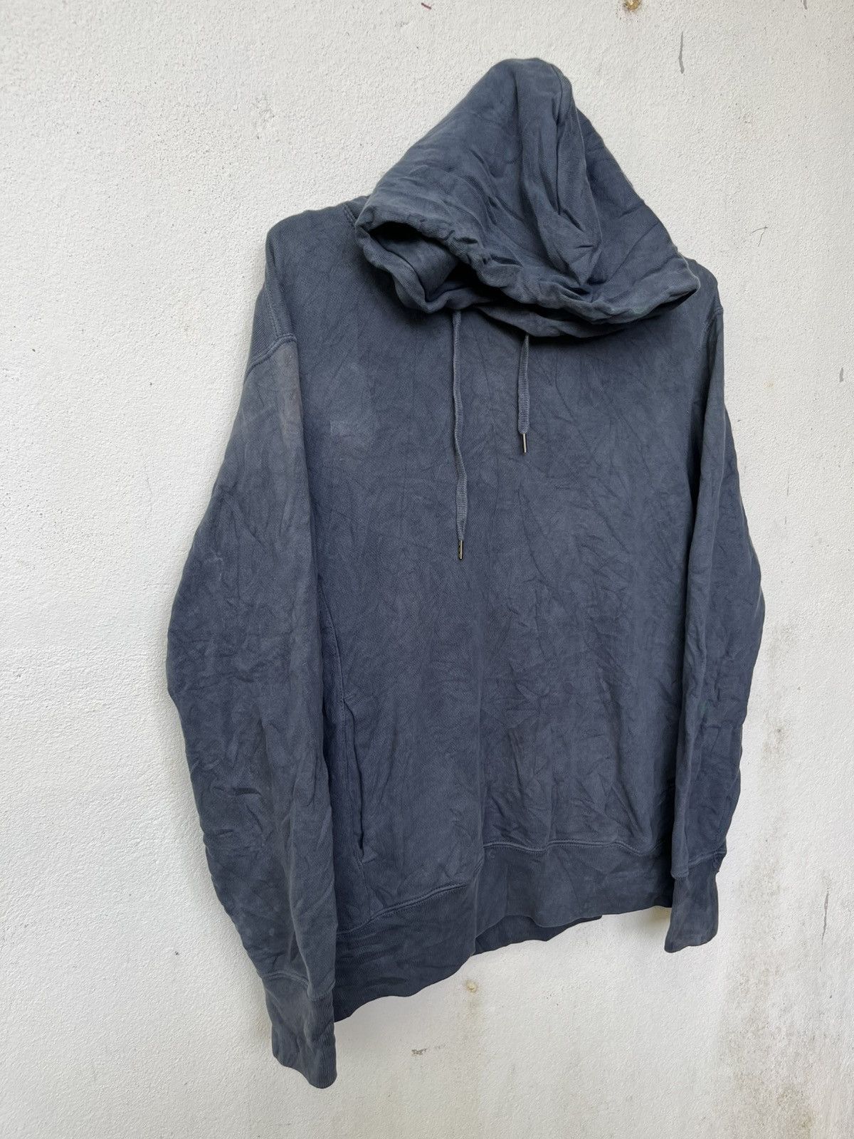 Japanese Brand 💥Uniqlo Worn Out Sunfaded Dirty Blank Sweatshirts Size US L / EU 52-54 / 3 - 2 Thumbnail