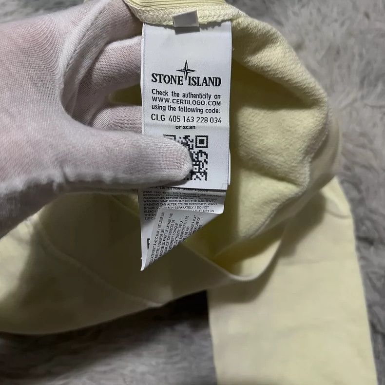Stone Island Stone Island Crewneck Sweatshirt in Light Yellow -2506 Size US L / EU 52-54 / 3 - 7 Thumbnail