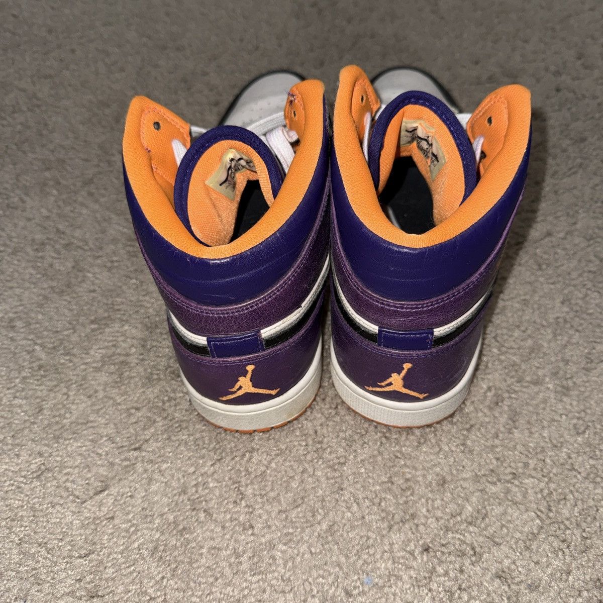 Nike Jordan 1 Mid Pheonix Suns Size US 11 / EU 44 - 4 Thumbnail