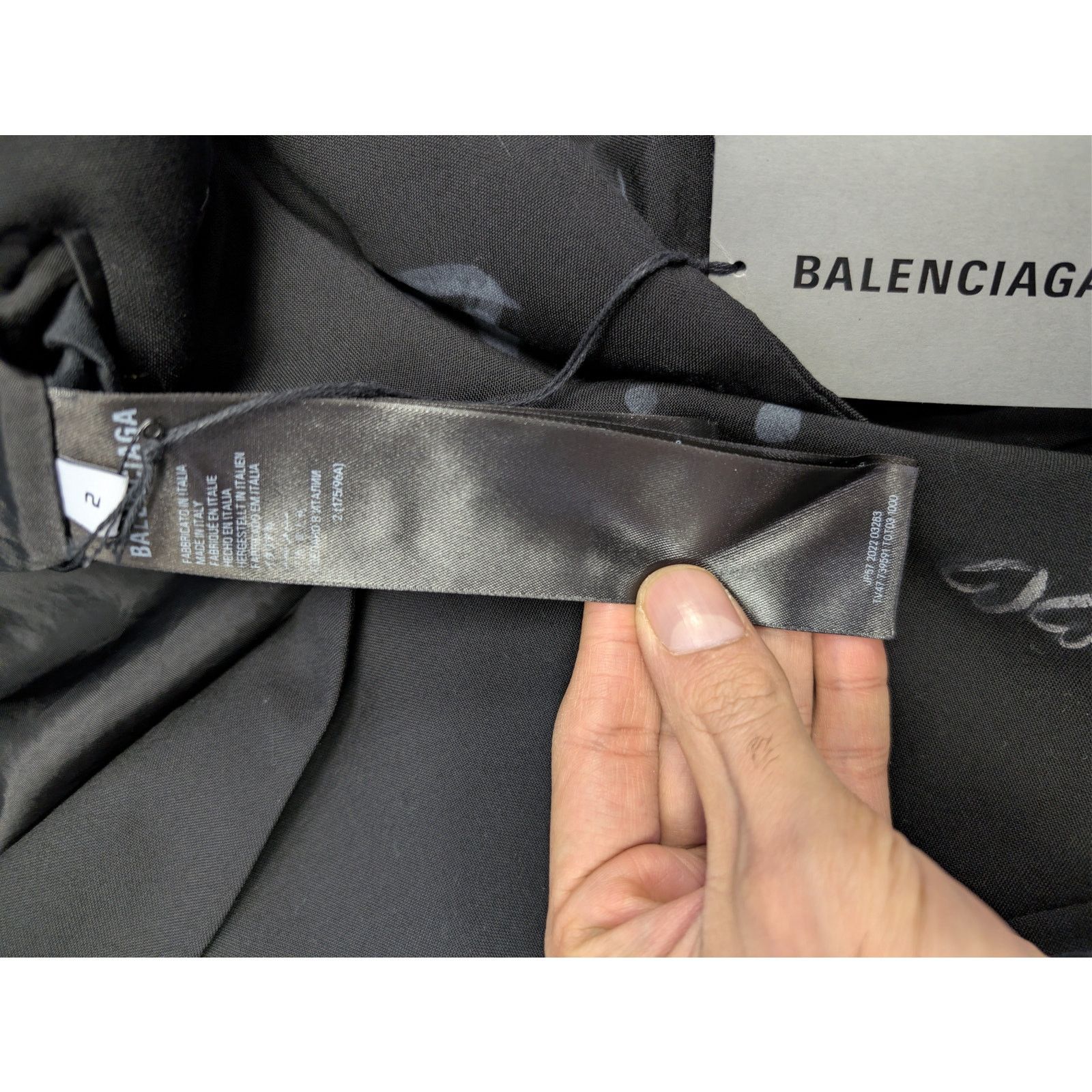 Balenciaga o1rshd1 Fluid Wool Barathea Skater Tailored Jacket in Black Size US M / EU 48-50 / 2 - 16 Thumbnail