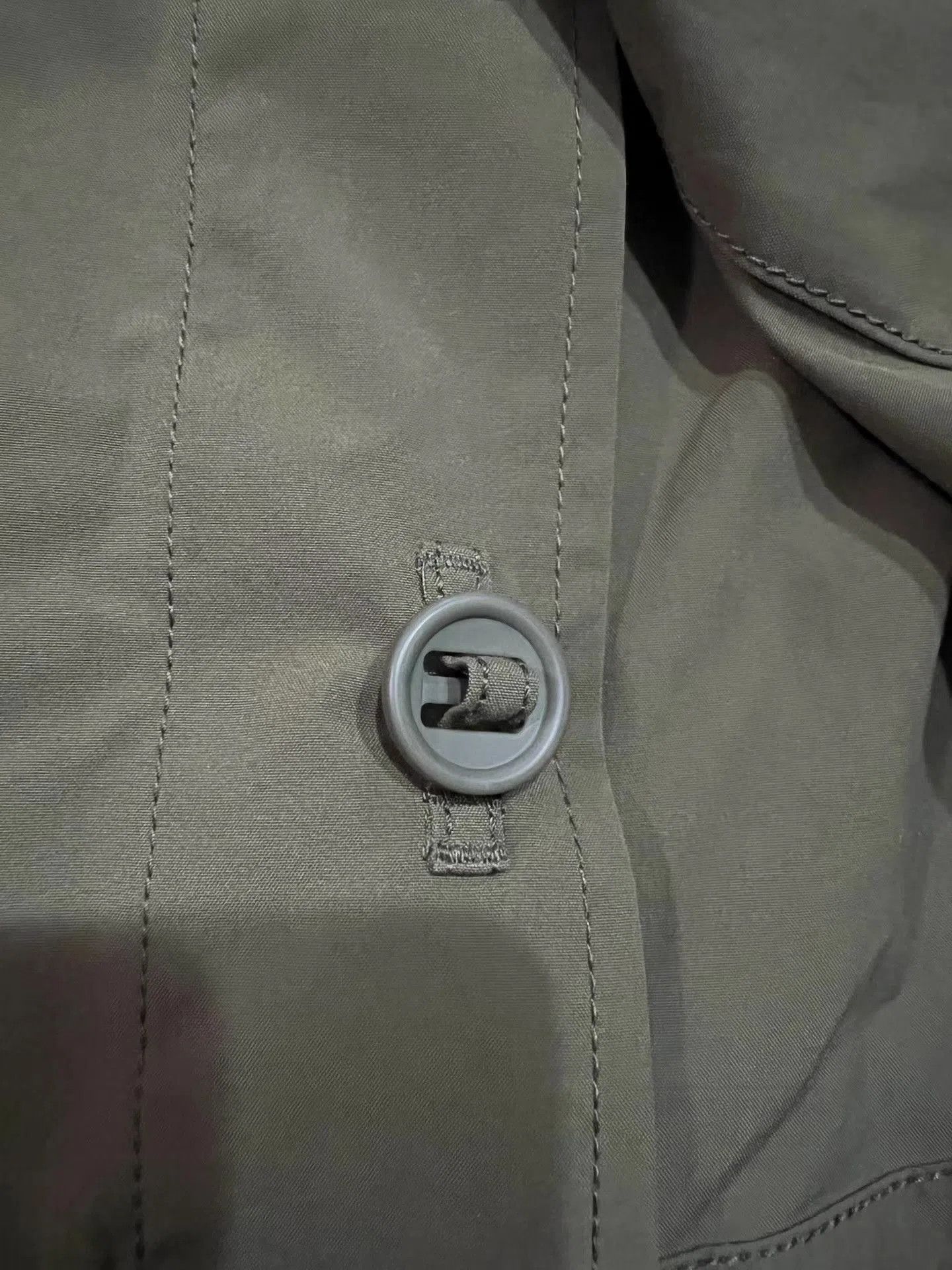 DAIWA PIER39 Green Hooded Utility Jacket Size L. Size US L / EU 52-54 / 3 - 6 Thumbnail