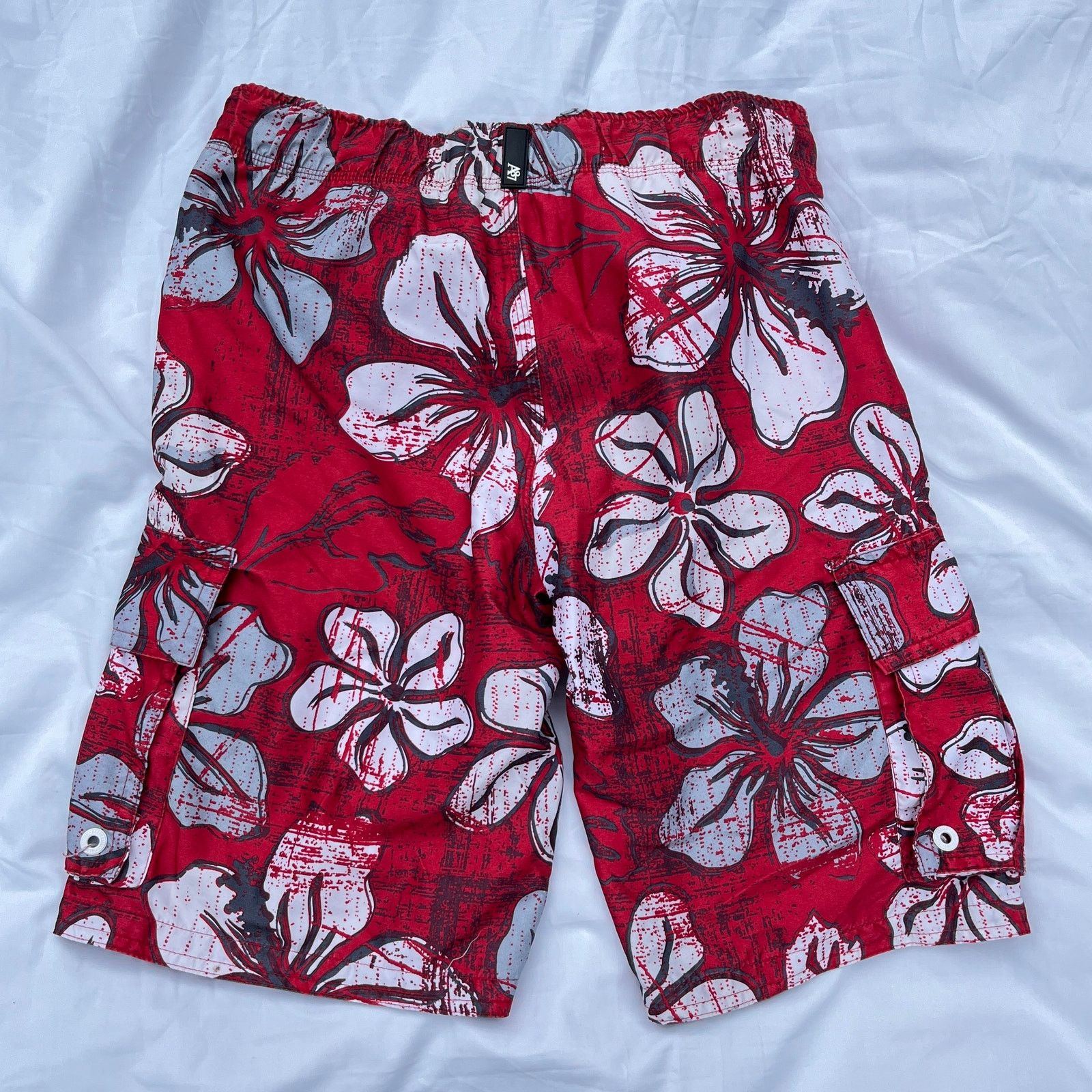 Aeropostale Aeropostale Swim Trunks Mens Small Red White Floral Size US 32 / EU 48 - 12 Thumbnail
