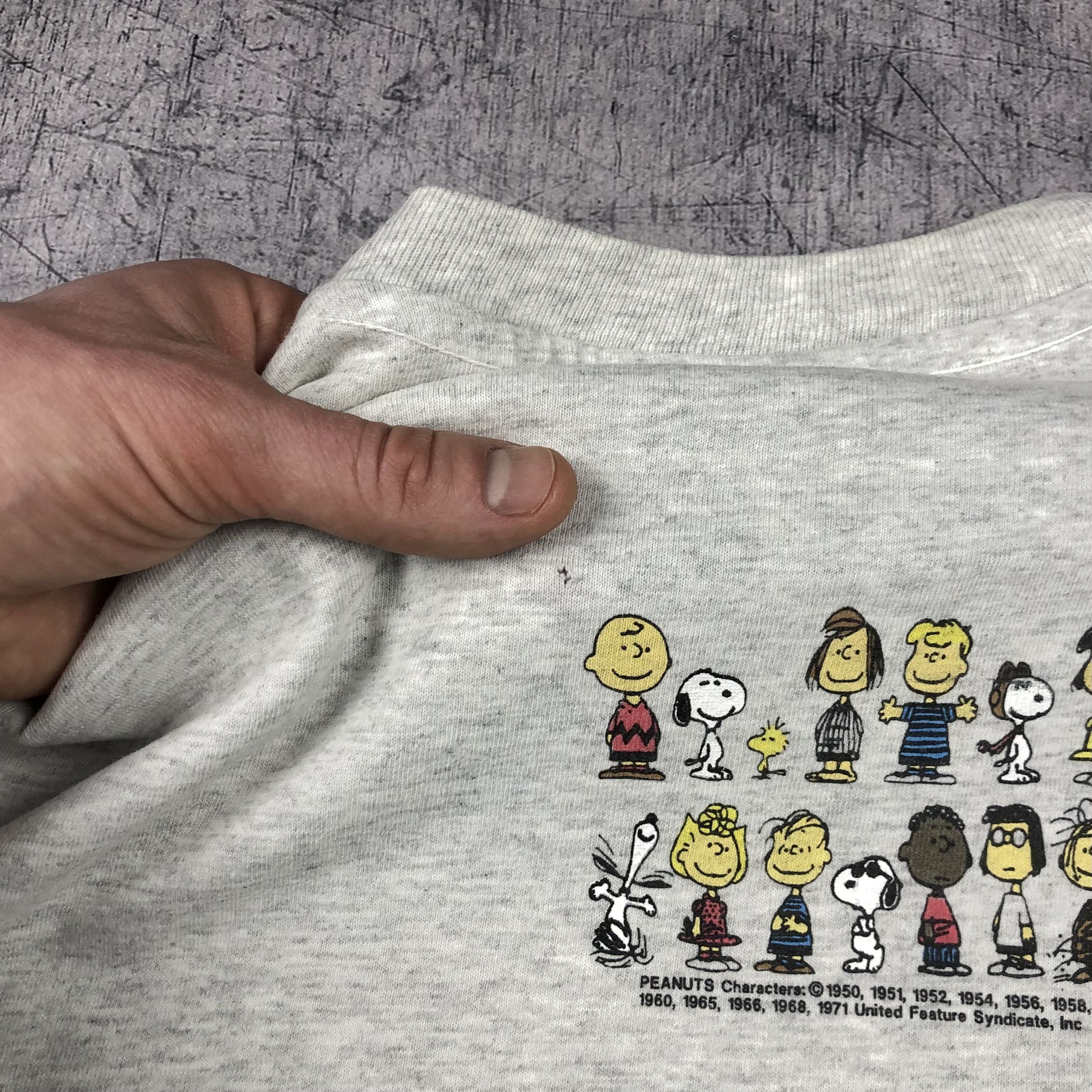 Peanuts 90s Peanuts Snoopy USA Security Thing Single Stitch Tee Size US XL / EU 56 / 4 - 17 Thumbnail