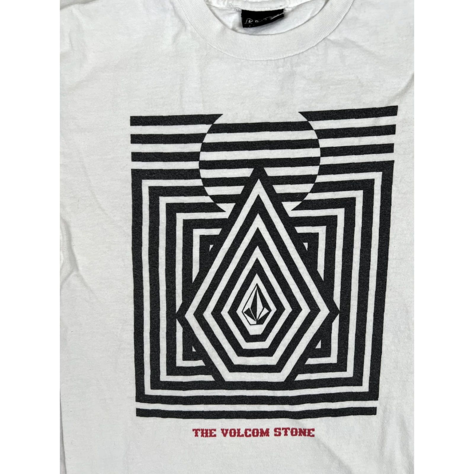 Volcom VINTAGE Volcom Shirt Mens M White Geometric The Volcom Stone Logo Graphic Y2K Skate Crew Neck Short Sleeve Size US M / EU 48-50 / 2 - 2 Thumbnail