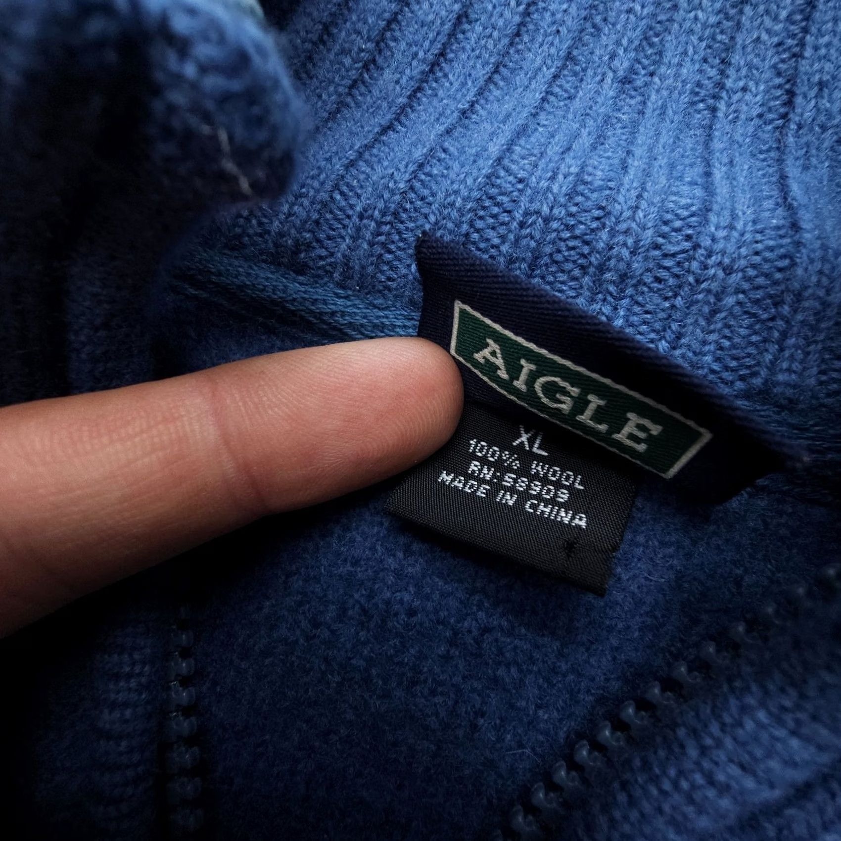 Aigle Aigle Sweater Shirt Wool 1/4 Zip XL Blue Classic Pullover Mens Regular Knit Zip Logo Mock Neck Short Brand: Aigle Size US XL / EU 56 / 4 - 4 Thumbnail