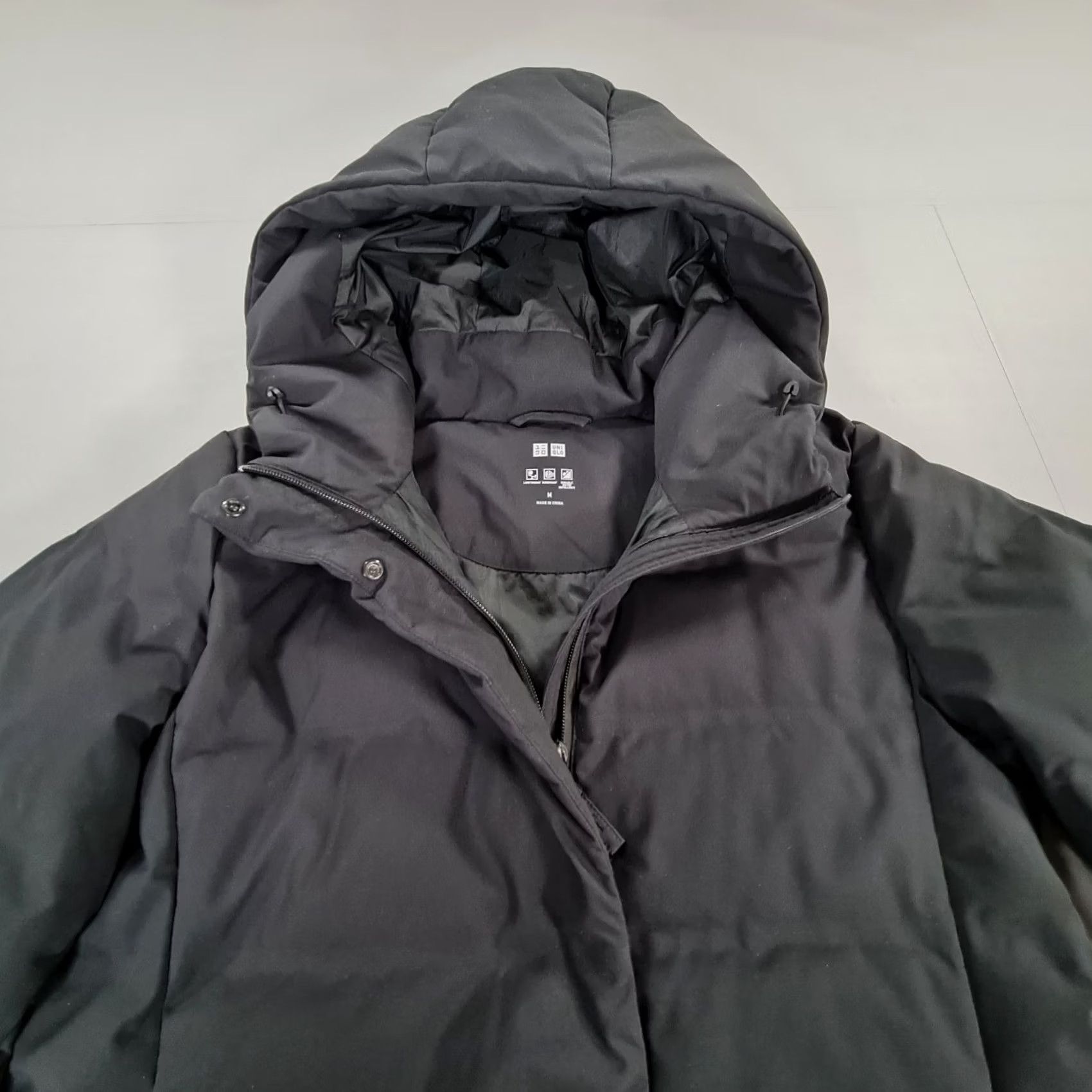 Uniqlo Uniqlo Womens Jacket Black Medium Lightweight Down Fill Water Repellent Hooded Jacket Size M / US 6-8 / IT 42-44 - 2 Thumbnail