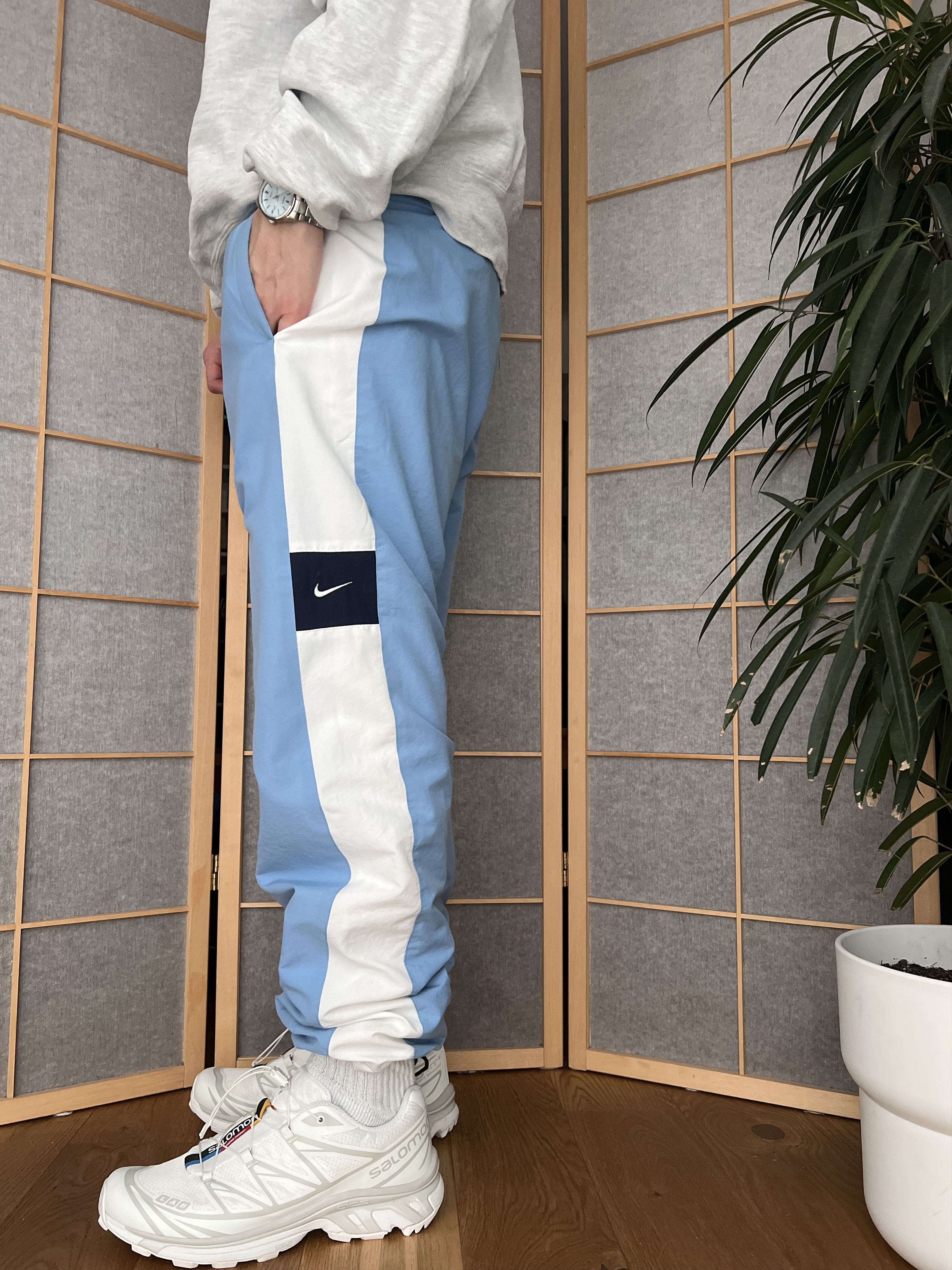 Nike Nike vintage 2000s baby blue track pants nylon joggers rare Size US 32 / EU 48 - 6 Thumbnail