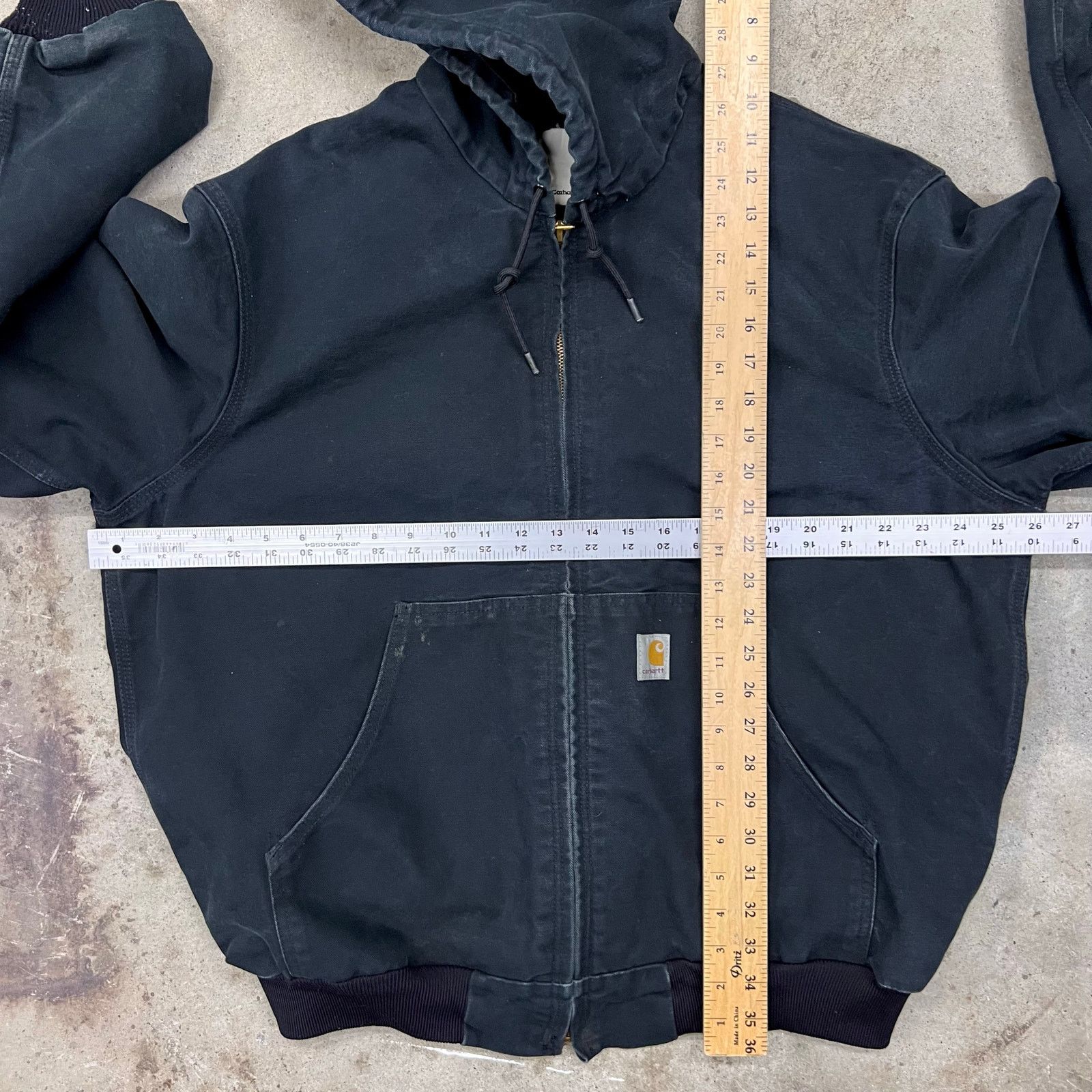 Carhartt Vintage Y2K Carhartt J131 BLK Black Active Jacket Hooded L Size US L / EU 52-54 / 3 - 7 Thumbnail