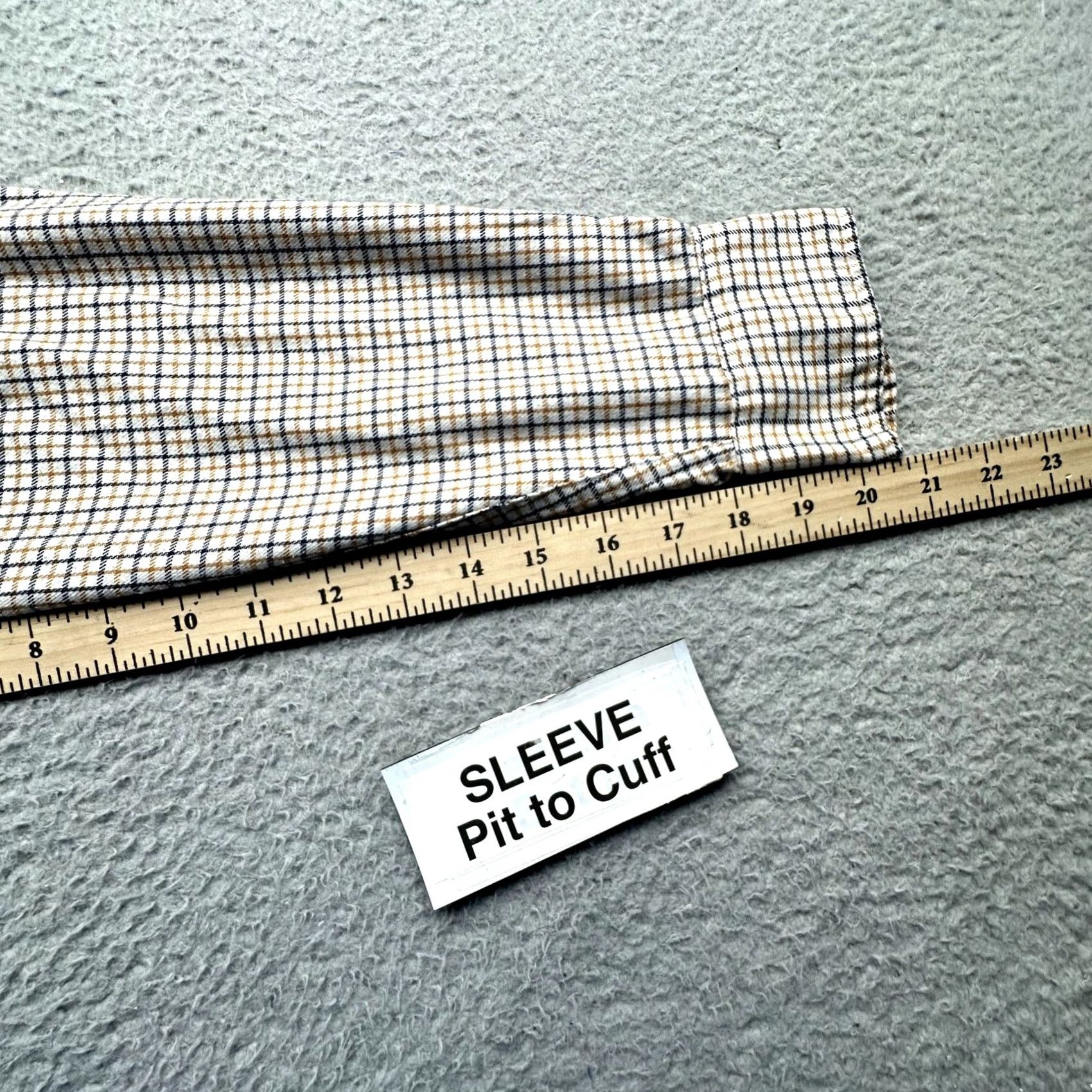 Vintage VINTAGE LL Bean Plaid Long Sleeve Shirt Men Large Orange White Pocket 16 70s 80s Button-Up Casual Workwear Mens Size US L / EU 52-54 / 3 - 6 Thumbnail