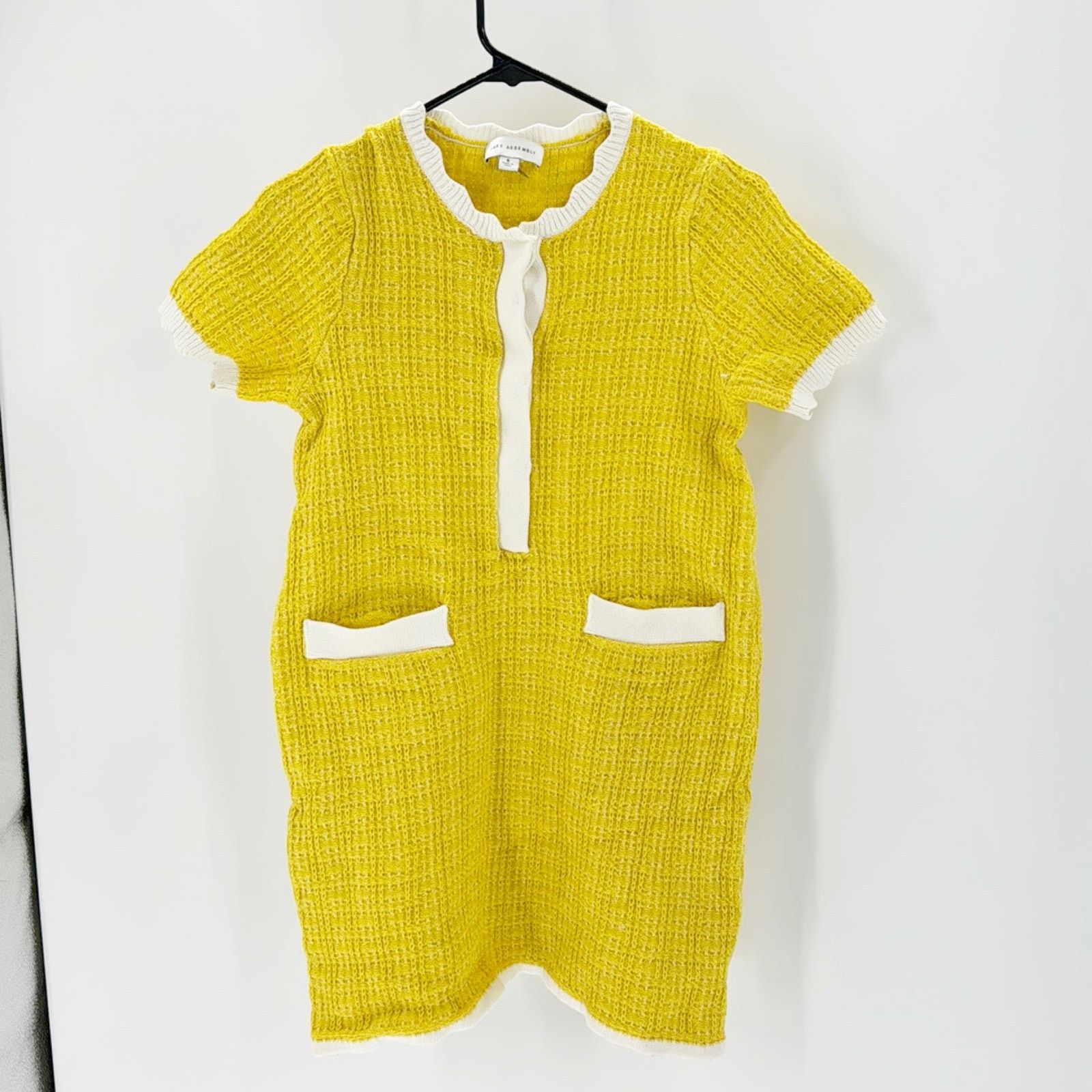 Other Free Assembly Women's Mini Sweater Dress with Scalloped Trim Size S / US 4 / IT 40 - 2 Thumbnail