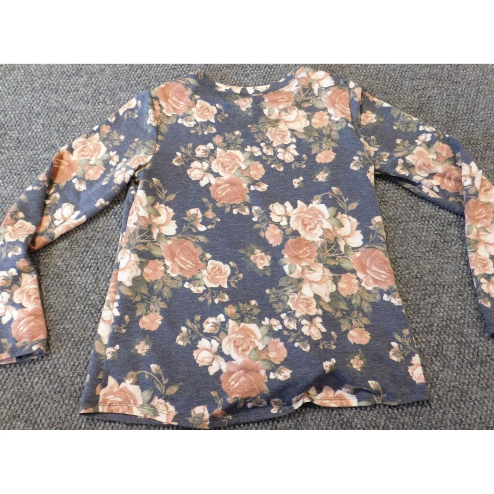 Vintage I.N. Studio Womens blouse Small blue floral pull over stretch long sleeve blouse Size S / US 4 / IT 40 - 7 Thumbnail