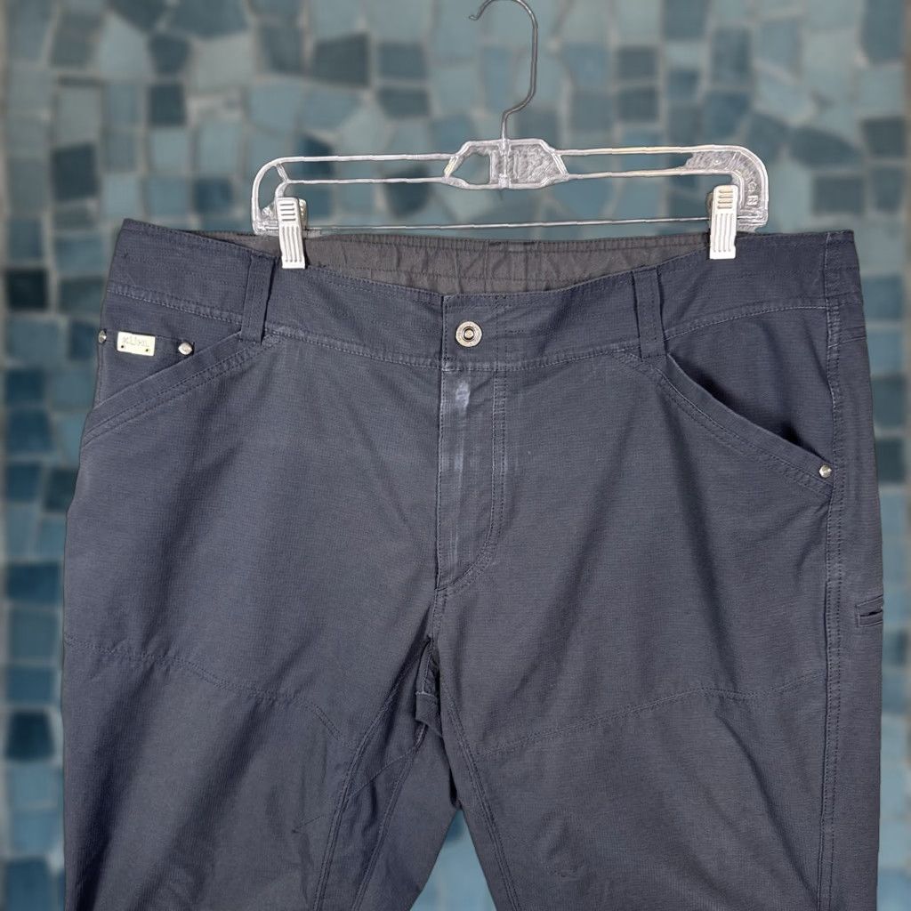 Vintage Kuhl Pants Men 40x30 Silencr Ripstop Full Softshell Hike Tech Outdoor 5166 Size US 40 / EU 56 - 1 Thumbnail