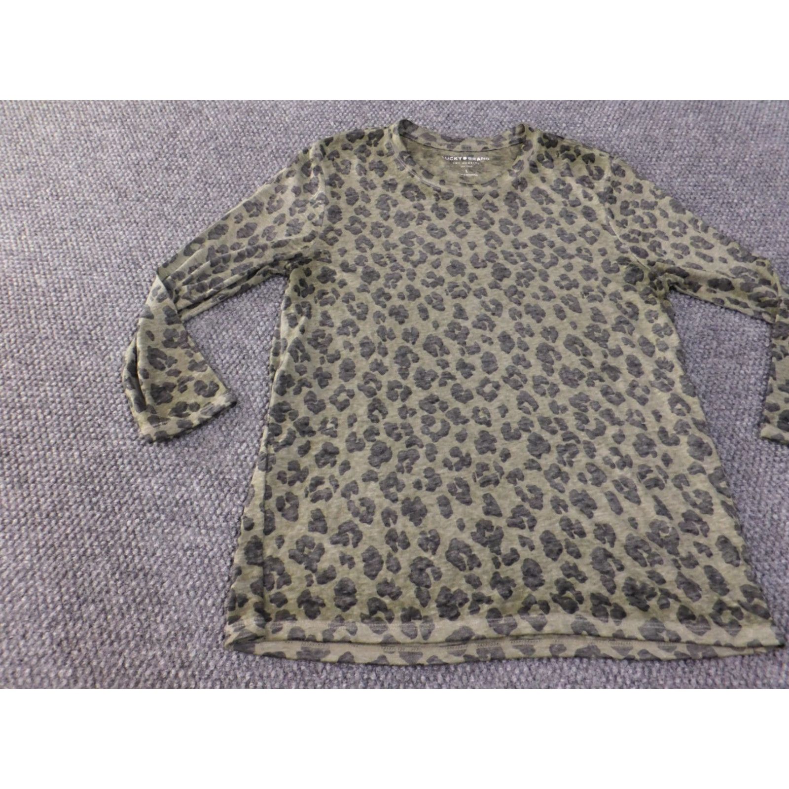 Lucky Brand Lucky Brand Blouse Shirt Women Crew Neck Green Animal Print Knit Modal L Casual Short Sleeve Basic Regular Stretch - (Remove stray punctuation) Size L / US 10 / IT 46 - 3 Thumbnail