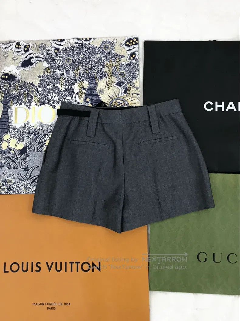 Prada Prada Gray lace-on shorts Size 27" / US 4 / IT 40 - 3 Thumbnail