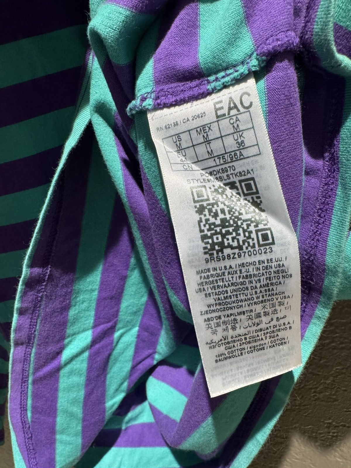 Guess × Market Guess x Market Chinatown Market Complex Con Strawberry Guess Size US M / EU 48-50 / 2 - 9 Thumbnail