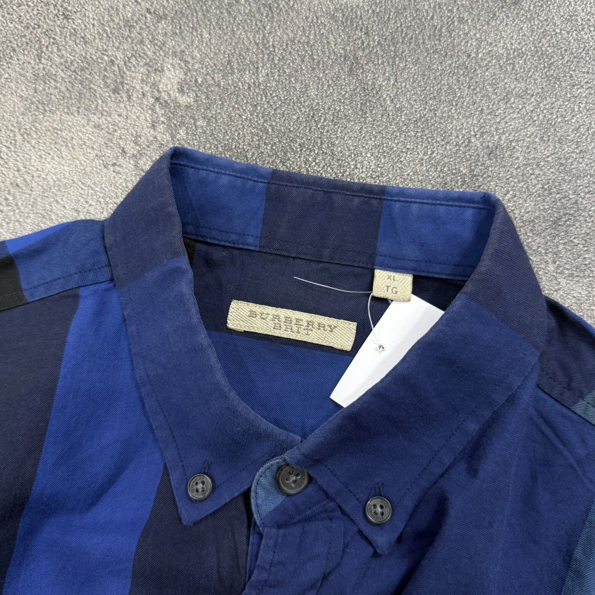 Burberry Burberry brit plaid nova blue button shirt Size US L / EU 52-54 / 3 - 4 Thumbnail