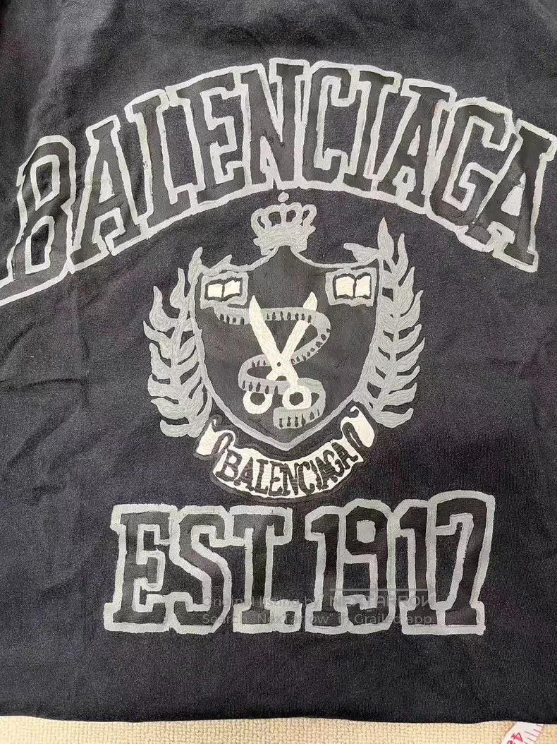 Balenciaga Balenciaga Logo Printed Round Neck Short Sleeve T-Shirt Size US L / EU 52-54 / 3 - 3 Thumbnail