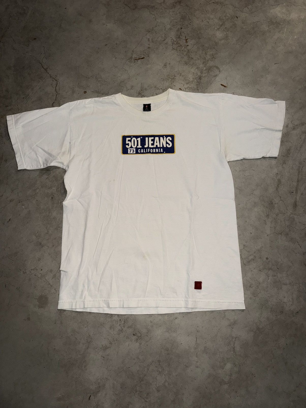 Levi's Vintage 1990s Levi’s 501 Jeans Graphic T-Shirt Size US M / EU 48-50 / 2 - 1 Thumbnail