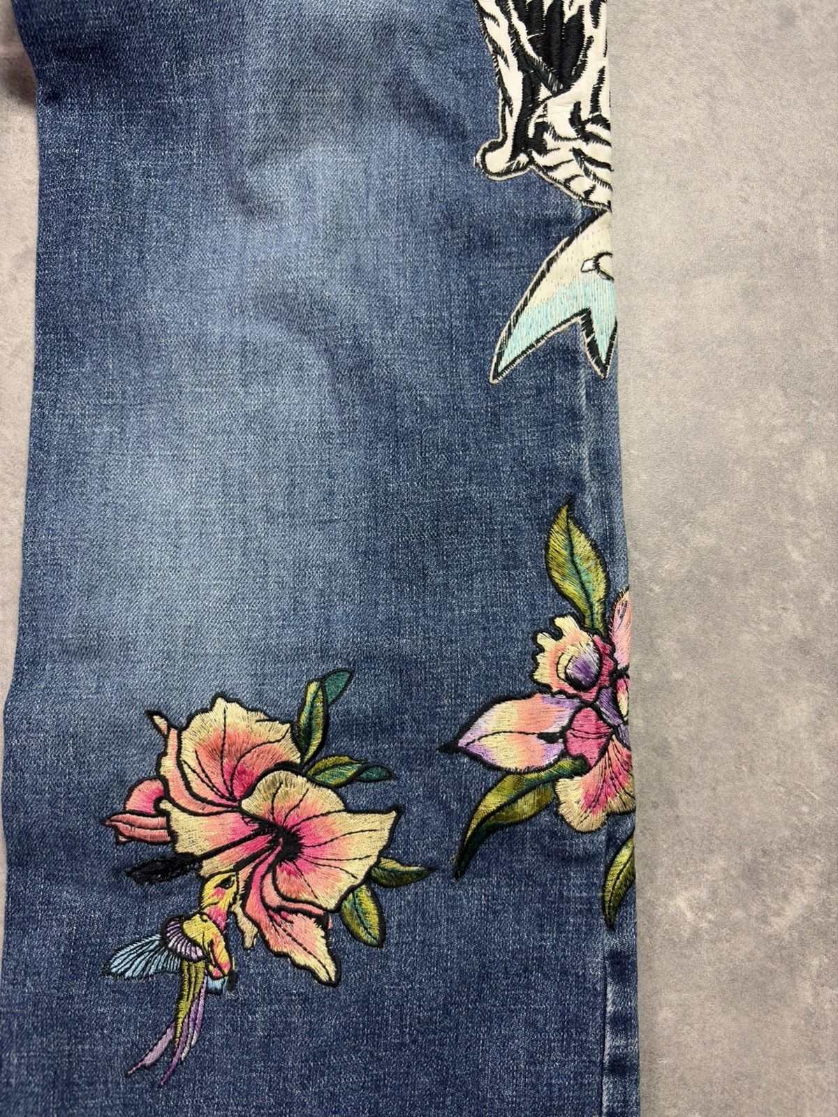 Roberto Cavalli SS03 Roberto Cavalli Tattoo Denim Jeans 30 32 Rare 00s Size US 30 / EU 46 - 17 Thumbnail