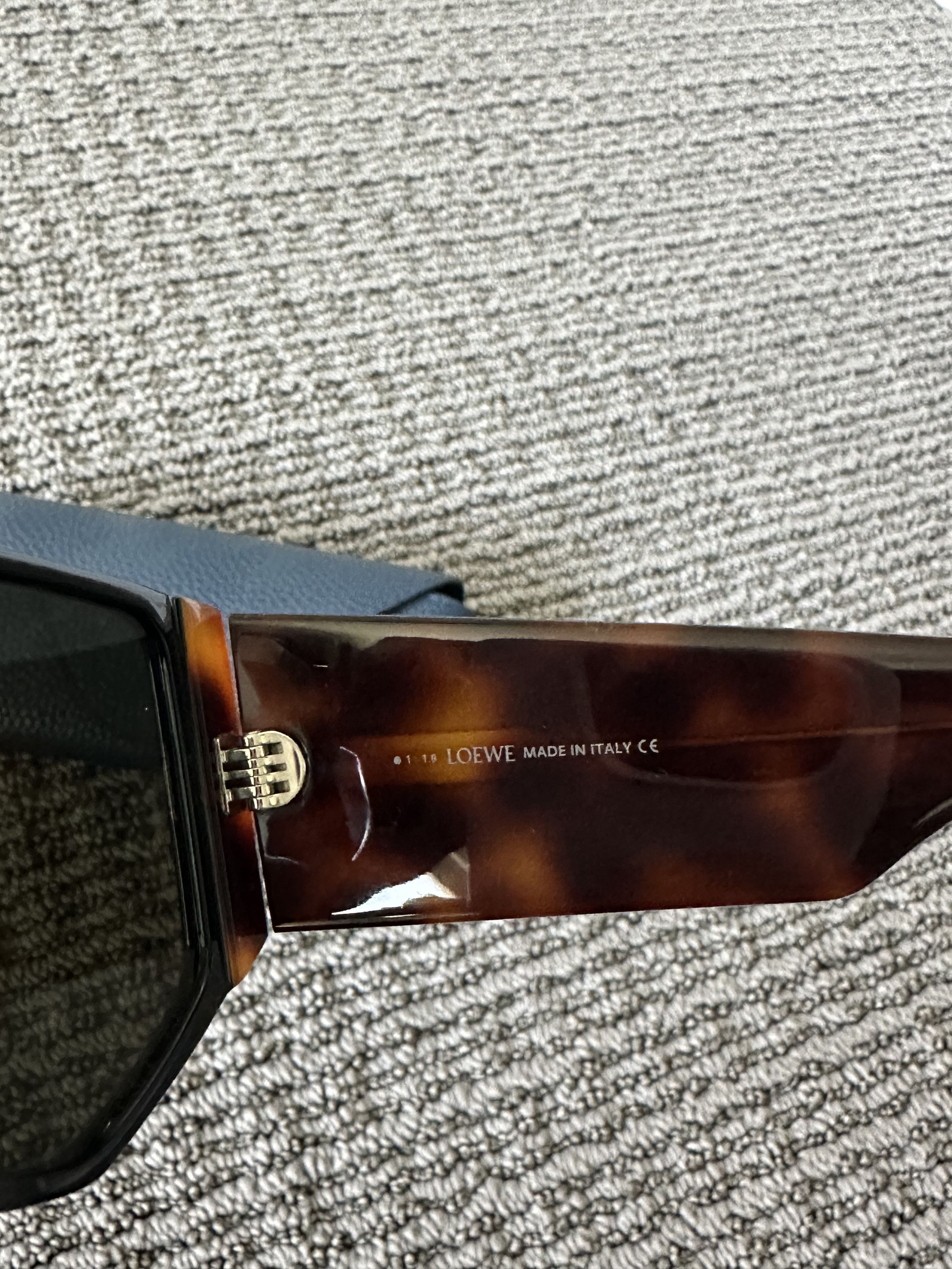 Loewe Loewe Hexagon Shield Sunglasses Size ONE SIZE - 4 Thumbnail