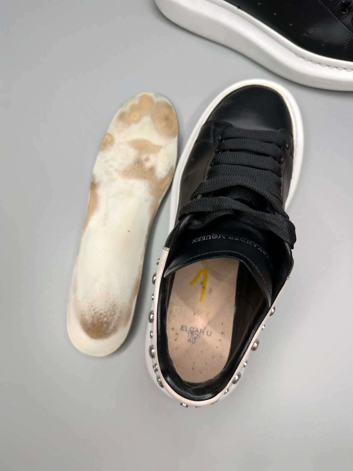 Alexander McQueen Alexander McQueen Studded Sneakers Owersized Size US 7 / EU 40 - 15 Thumbnail